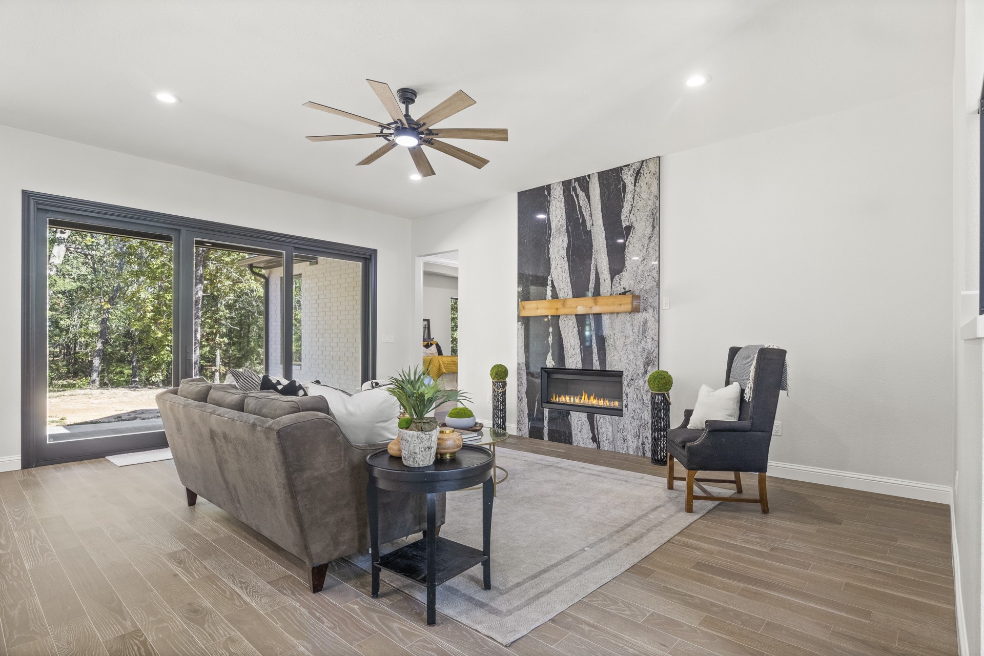 1013 Silver Lake Circle