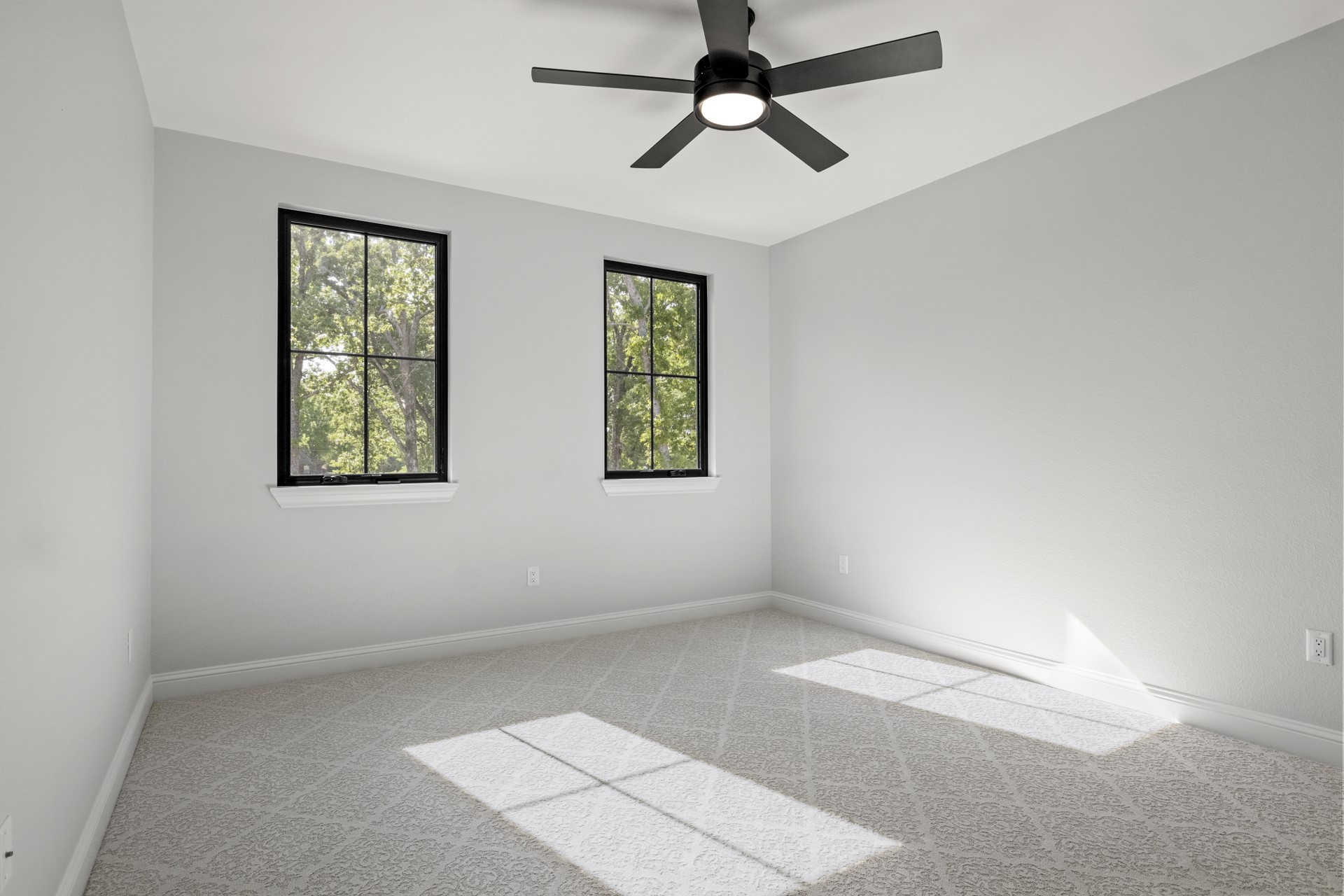 1013 Silver Lake Circle