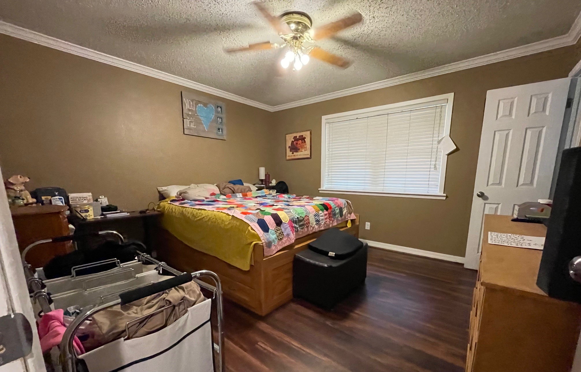 4054 Lakeshore Drive