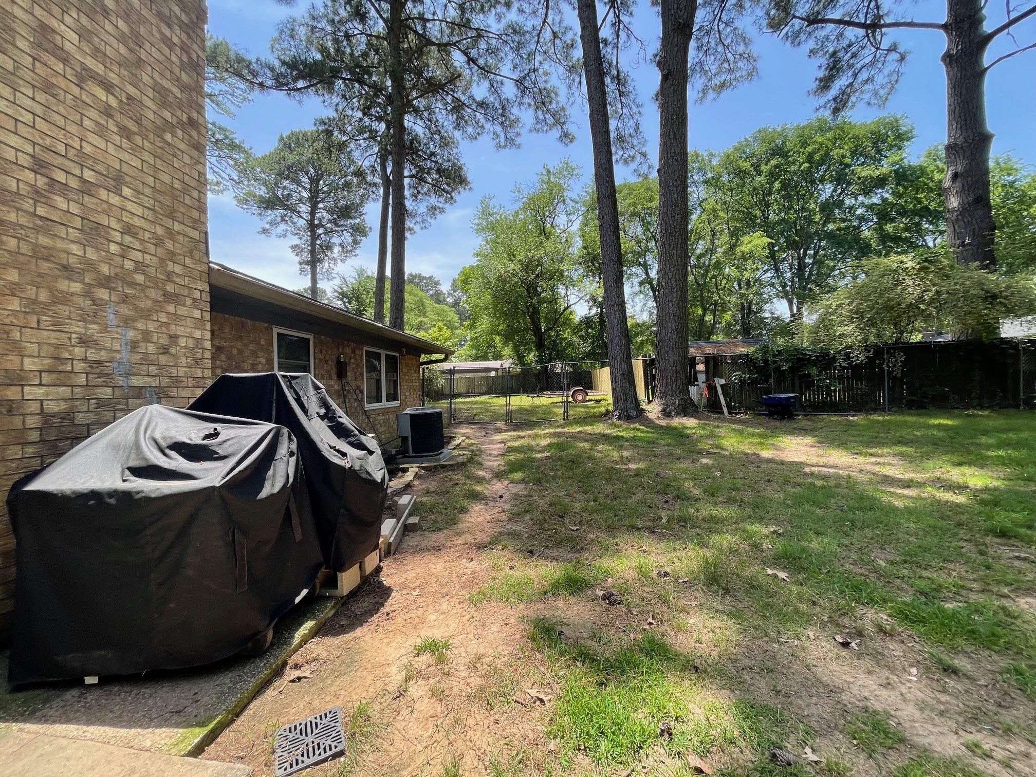 4054 Lakeshore Drive