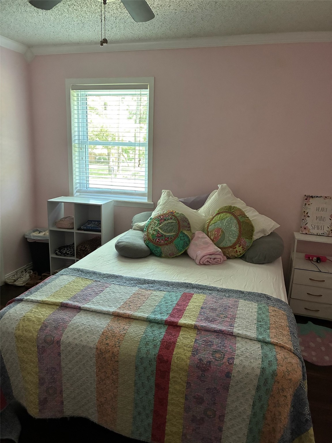 4054 Lakeshore Drive