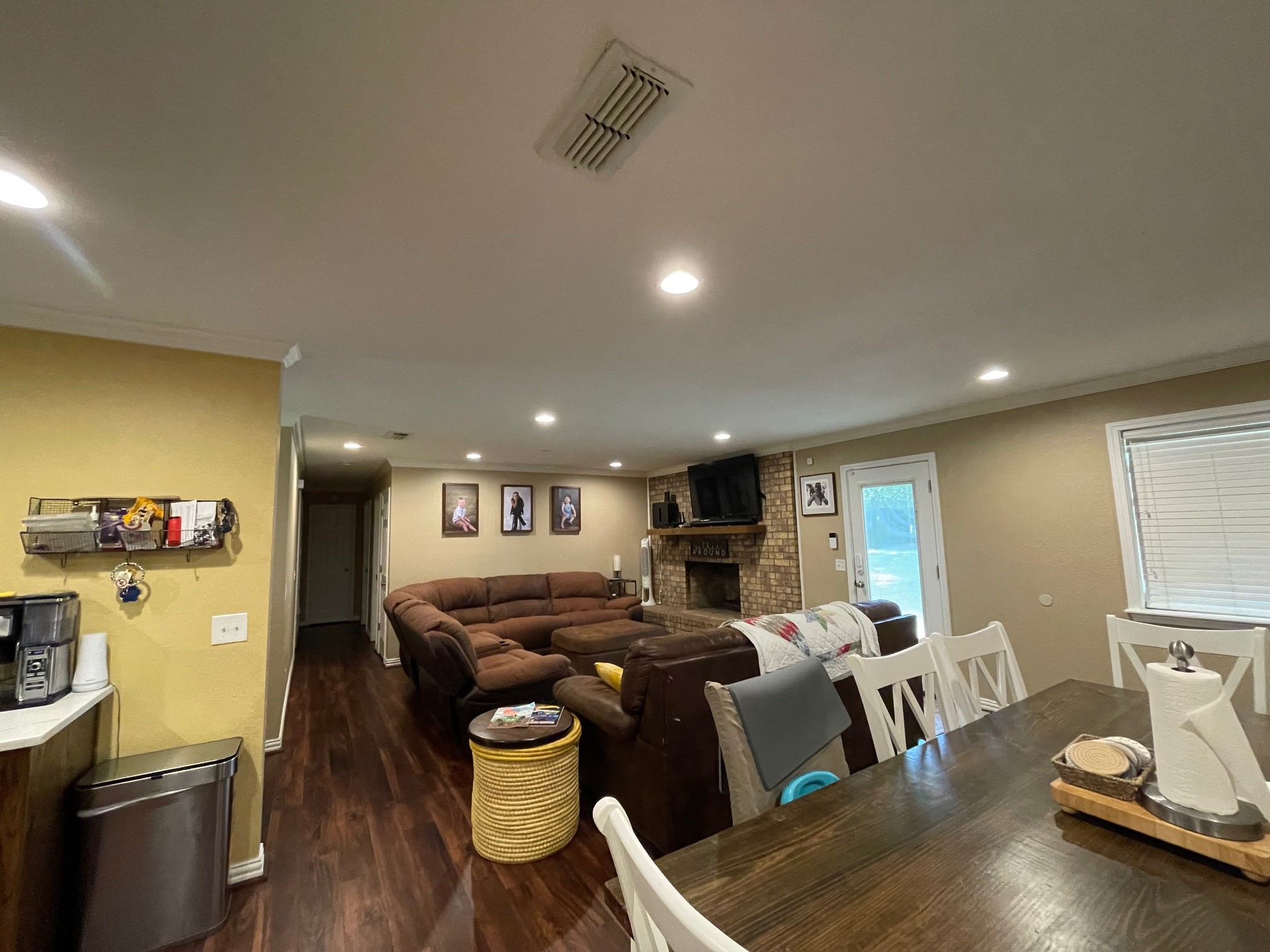 4054 Lakeshore Drive