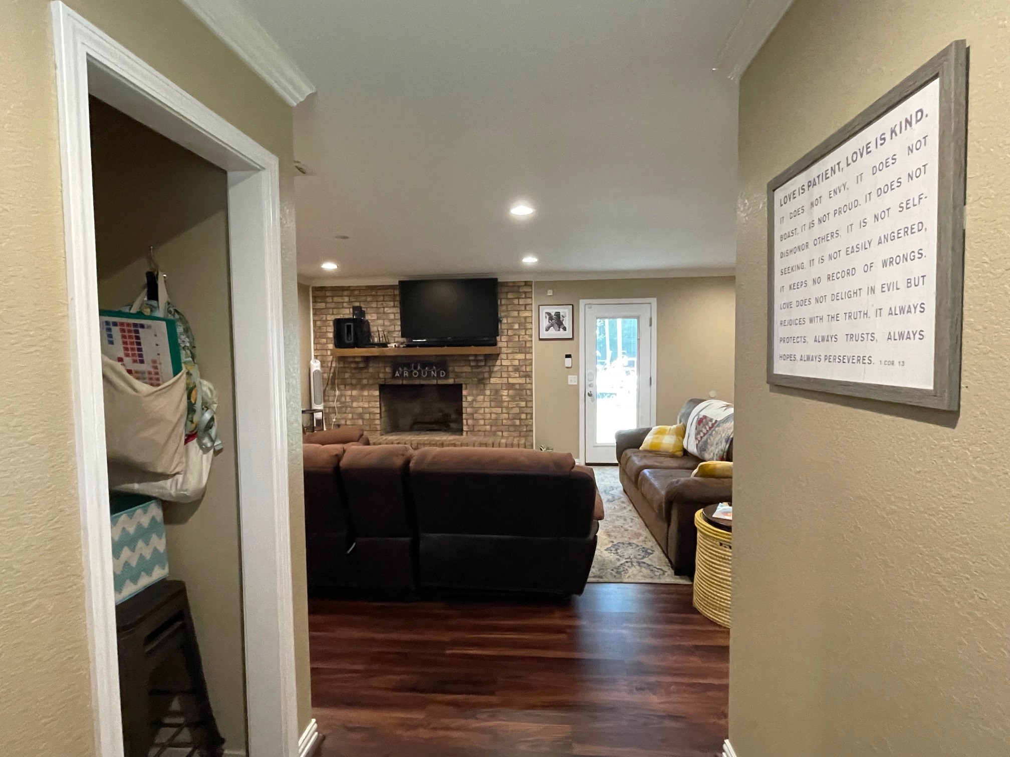 4054 Lakeshore Drive