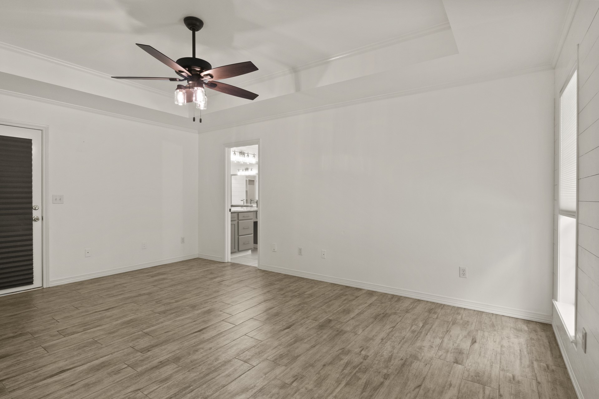 2713 Sleepy Hollow