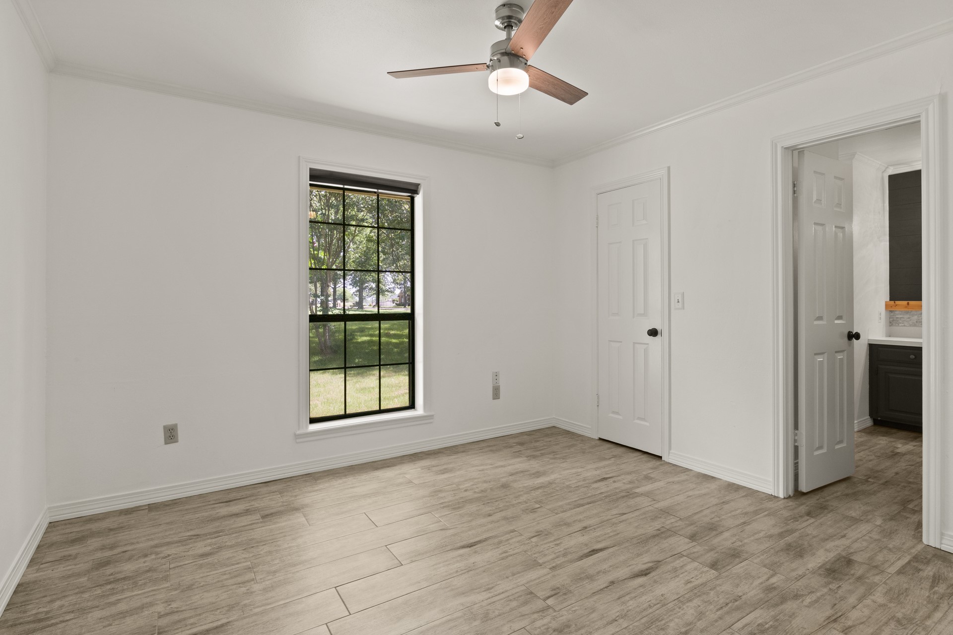 2713 Sleepy Hollow