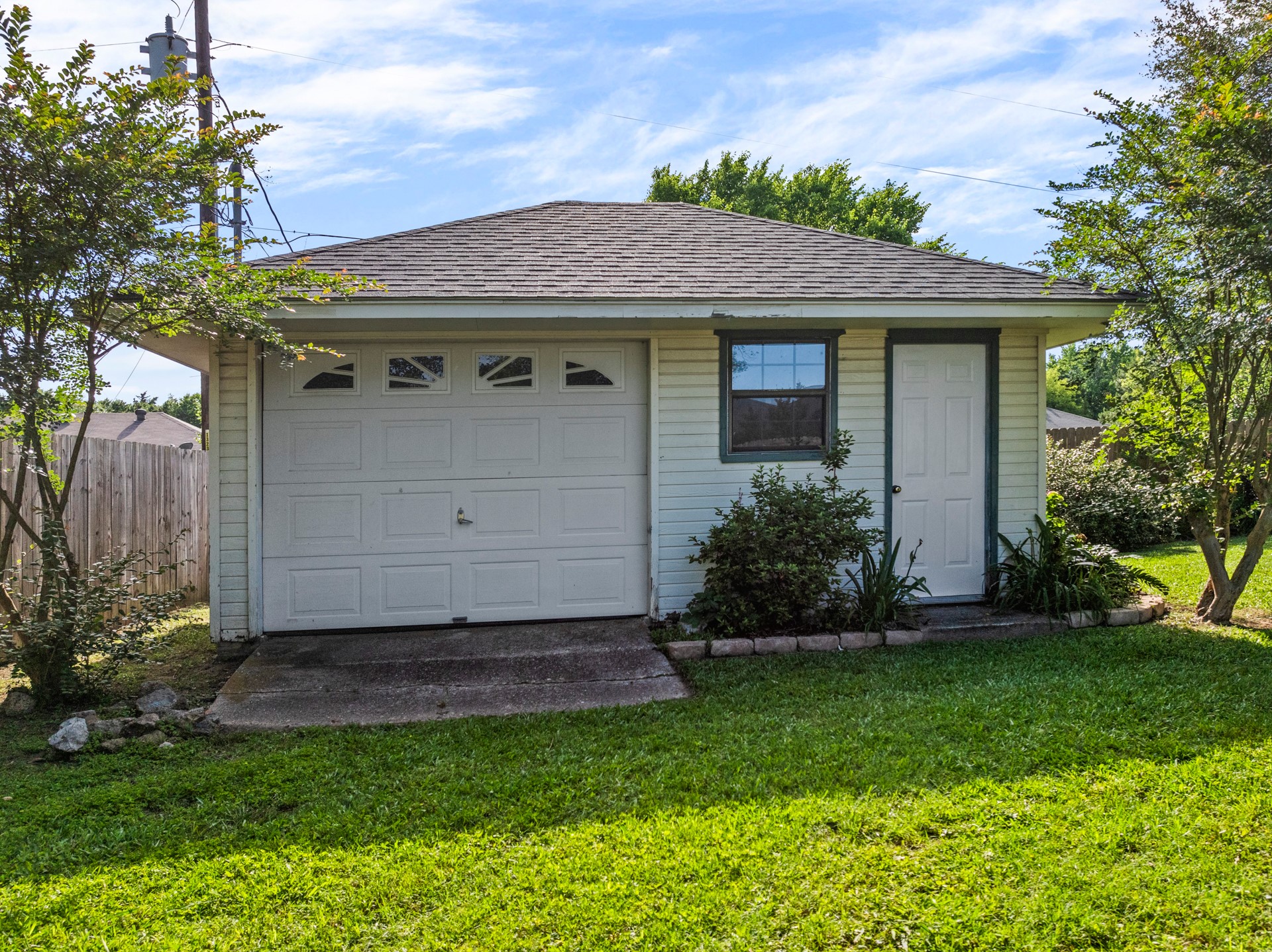 2713 Sleepy Hollow
