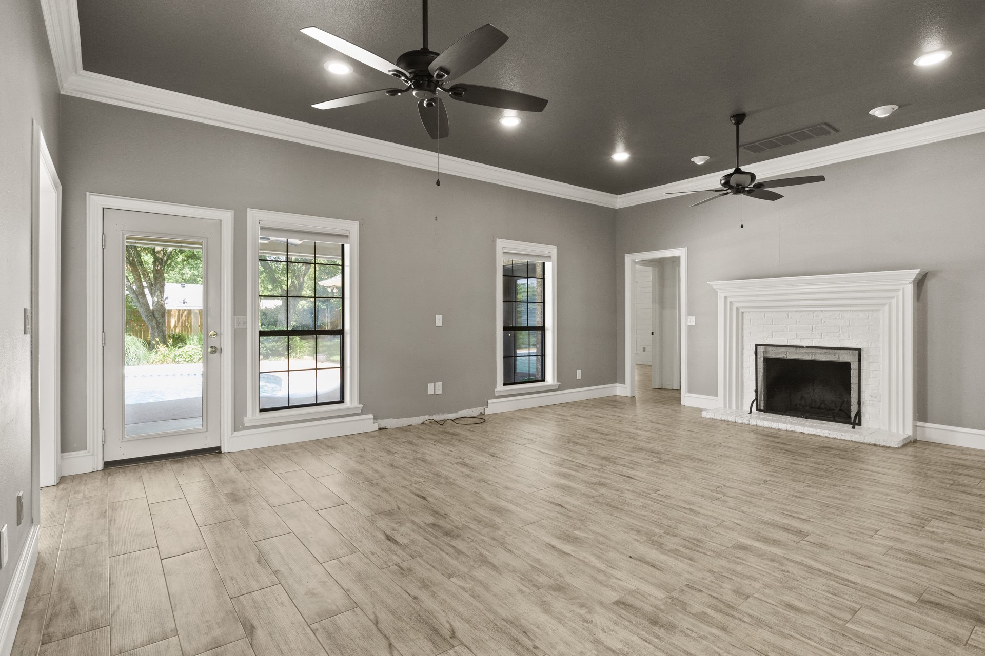 2713 Sleepy Hollow