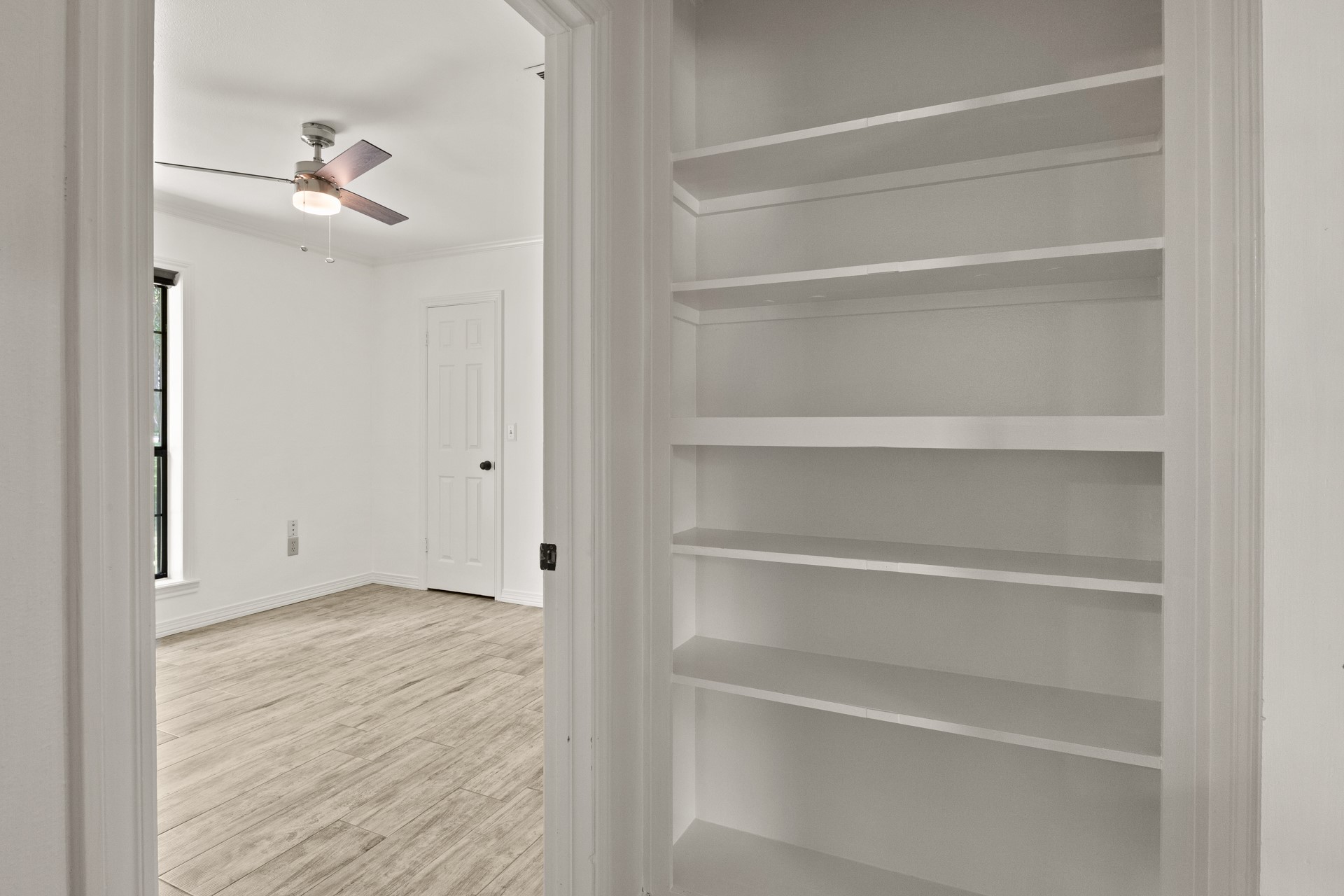 2713 Sleepy Hollow