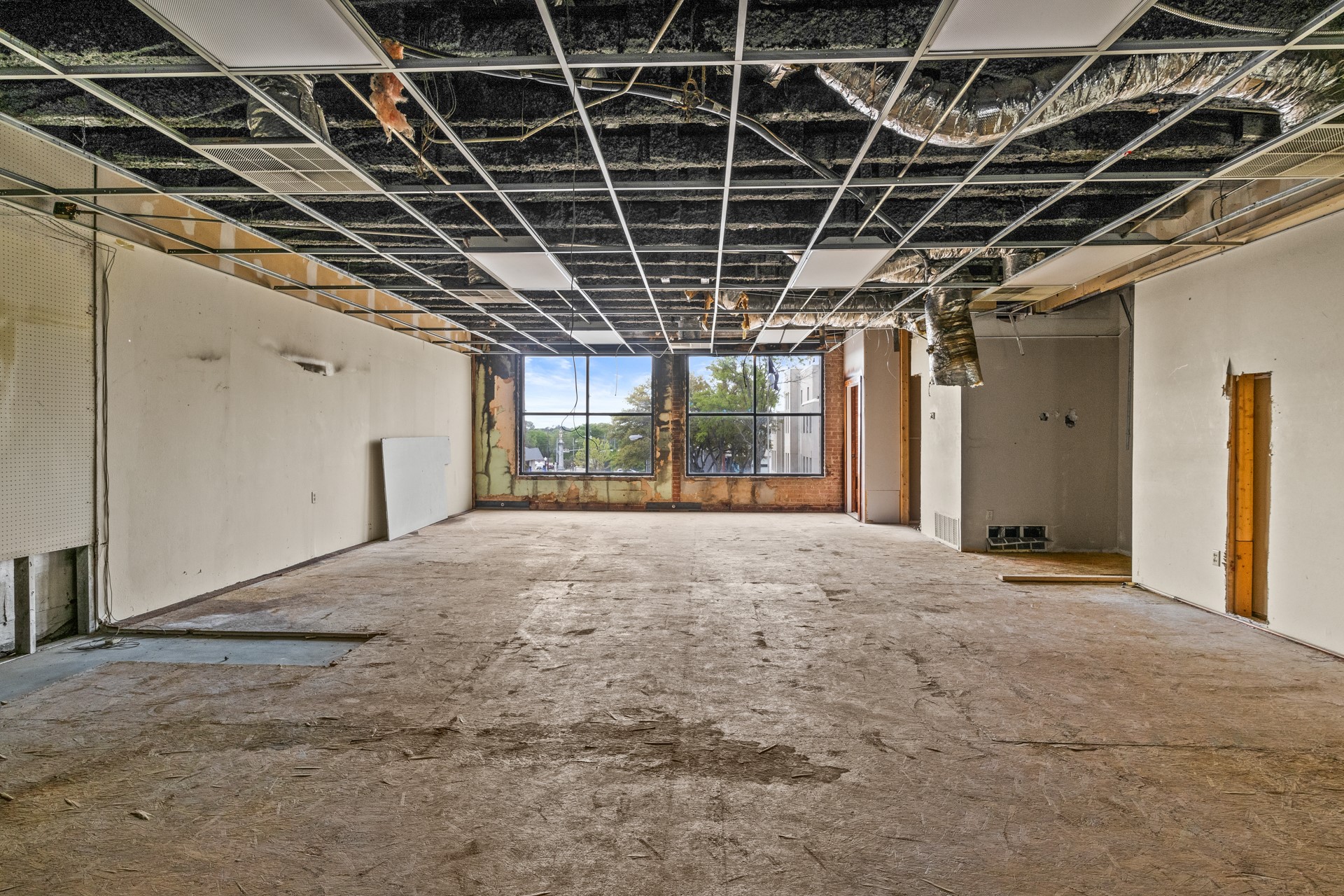 112 W 2nd Street