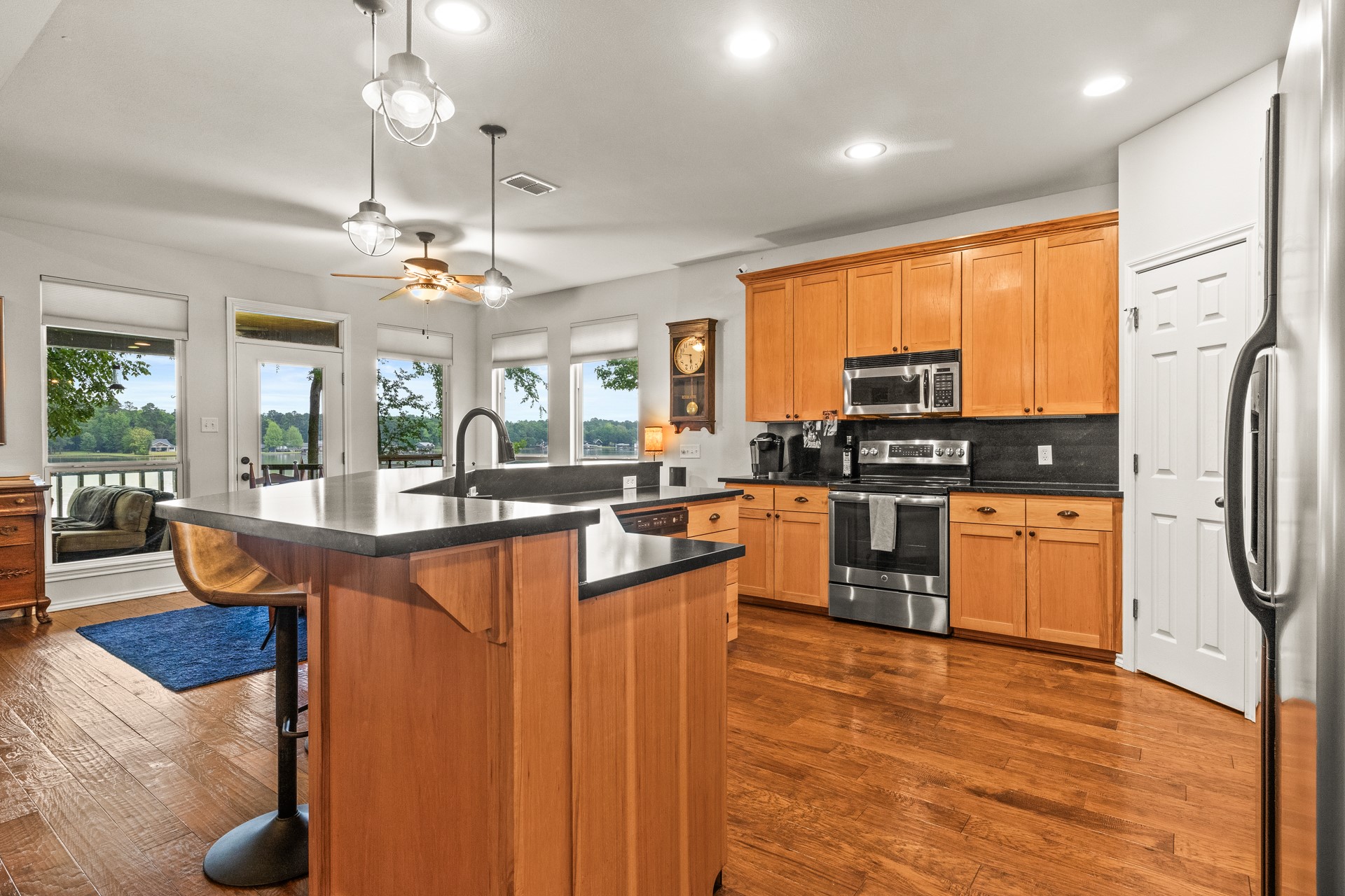 1509 Panther Creek Pass
