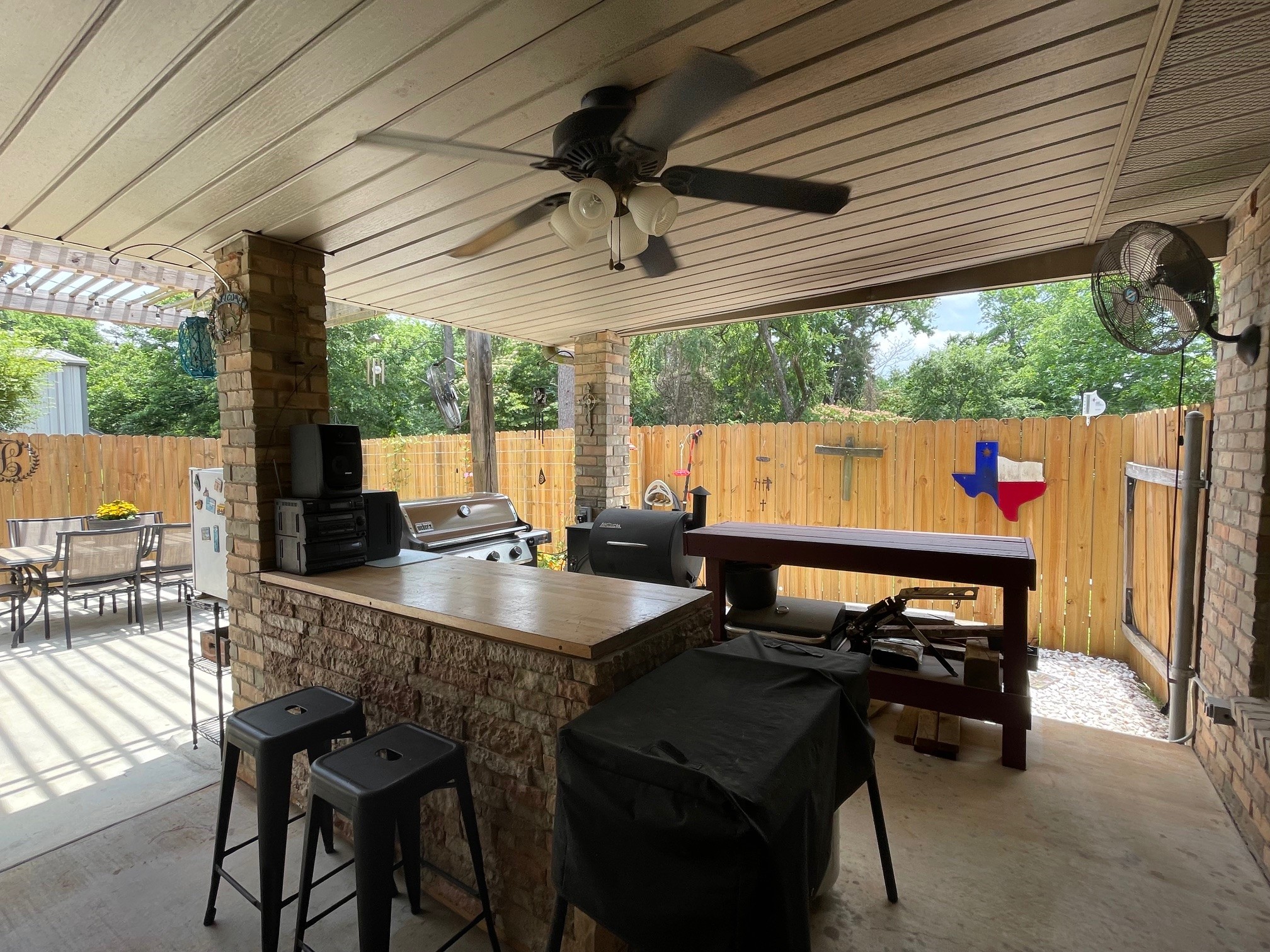 102 Dogwood Circle