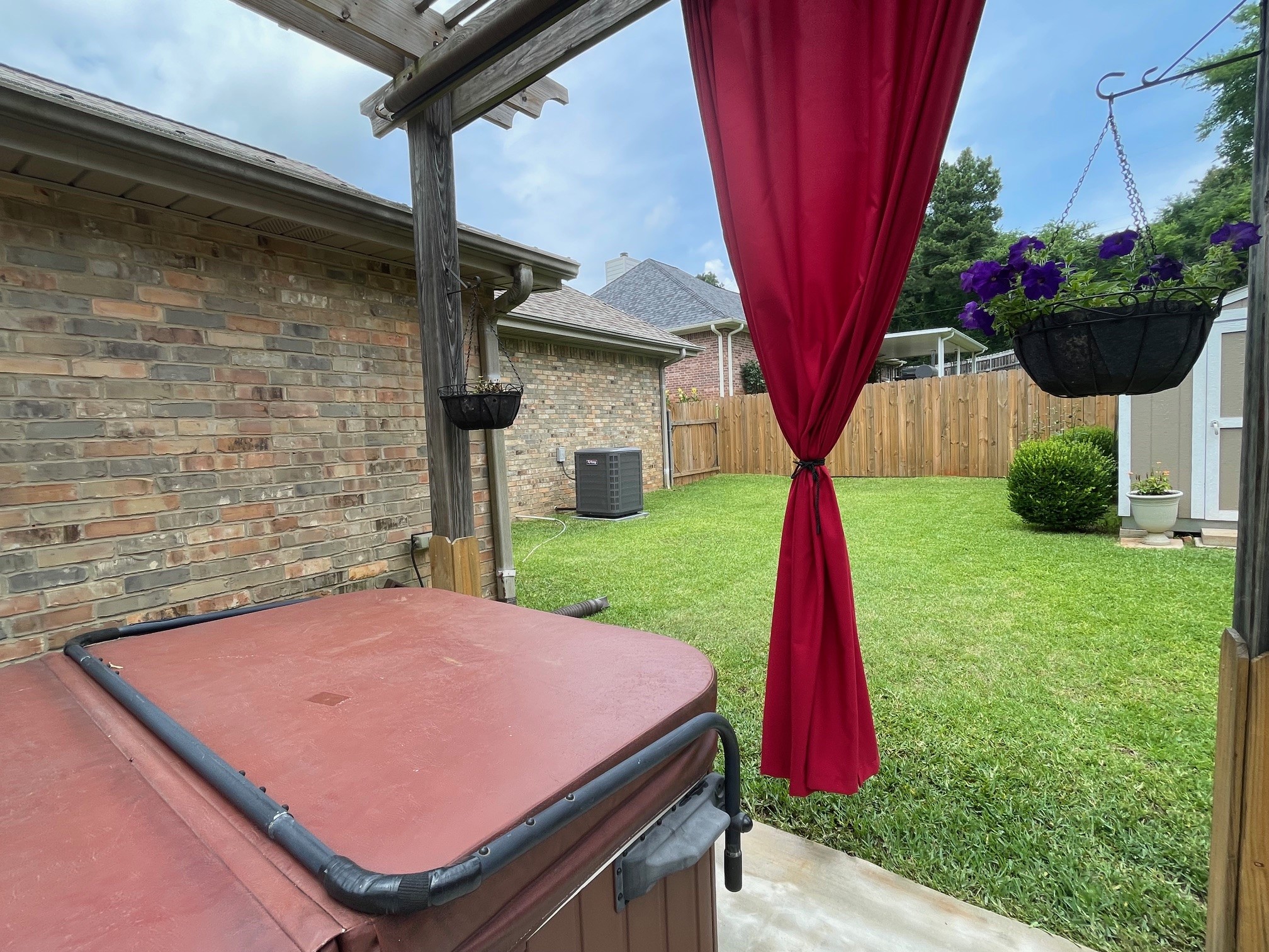 102 Dogwood Circle
