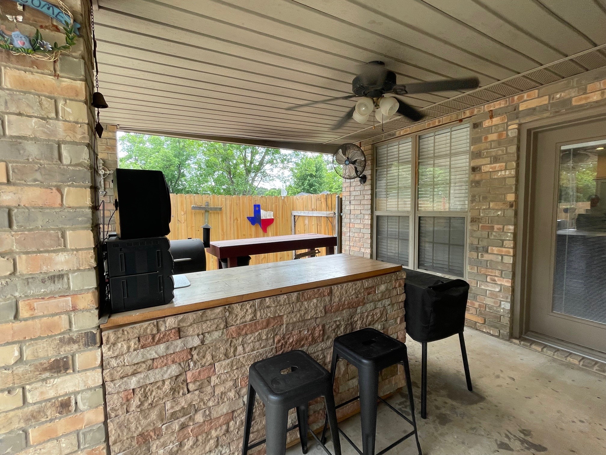 102 Dogwood Circle