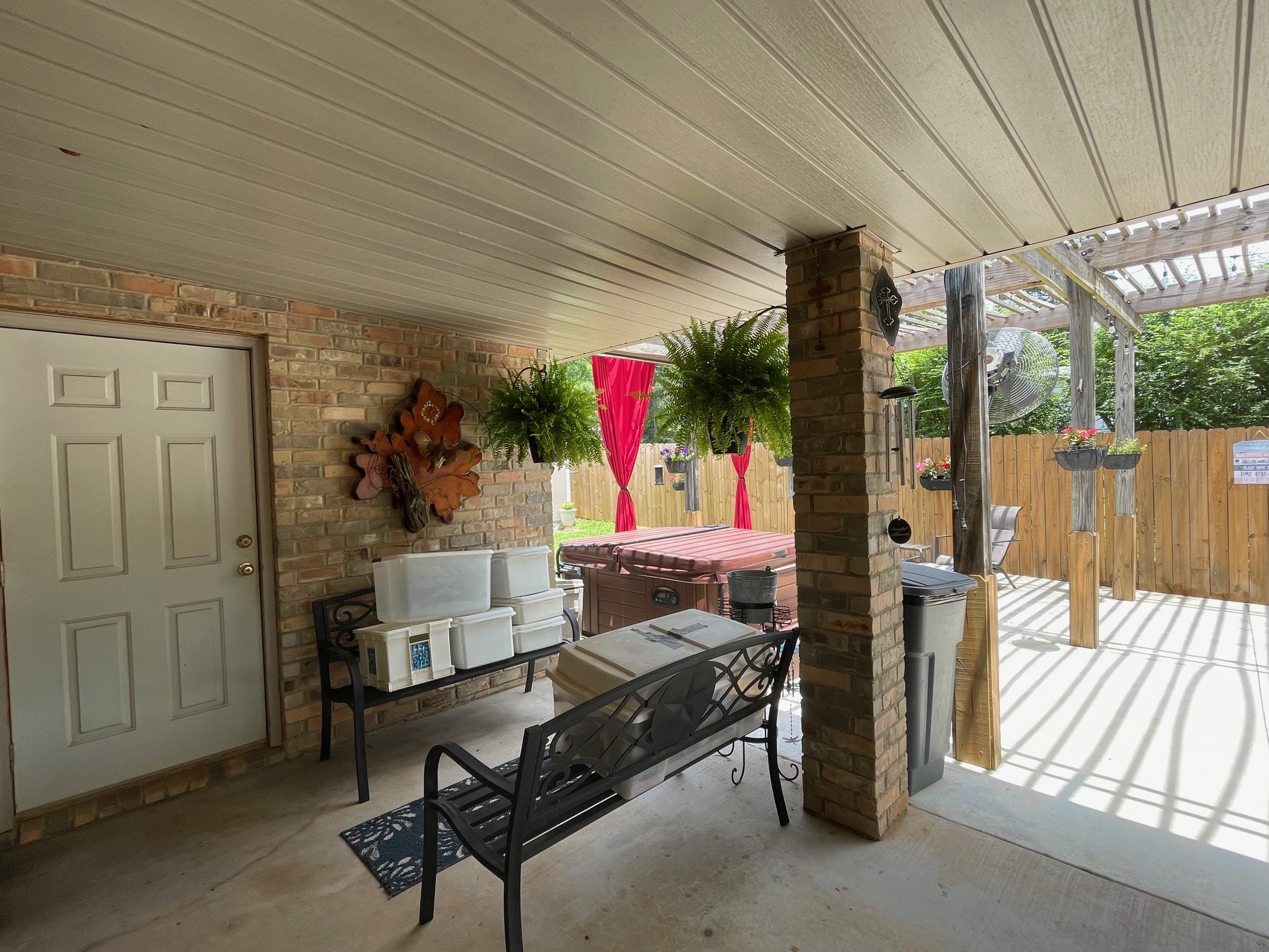 102 Dogwood Circle