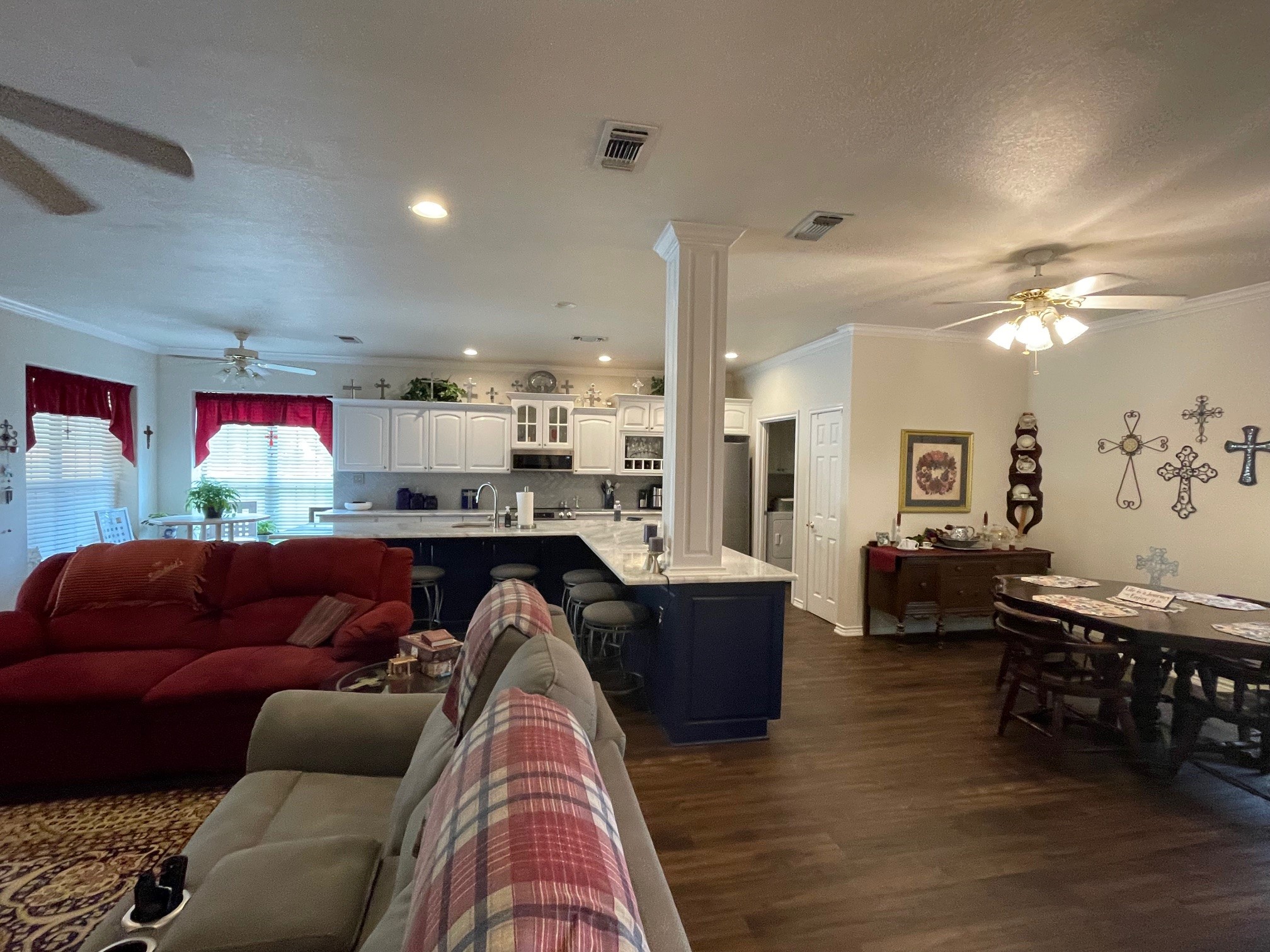 102 Dogwood Circle
