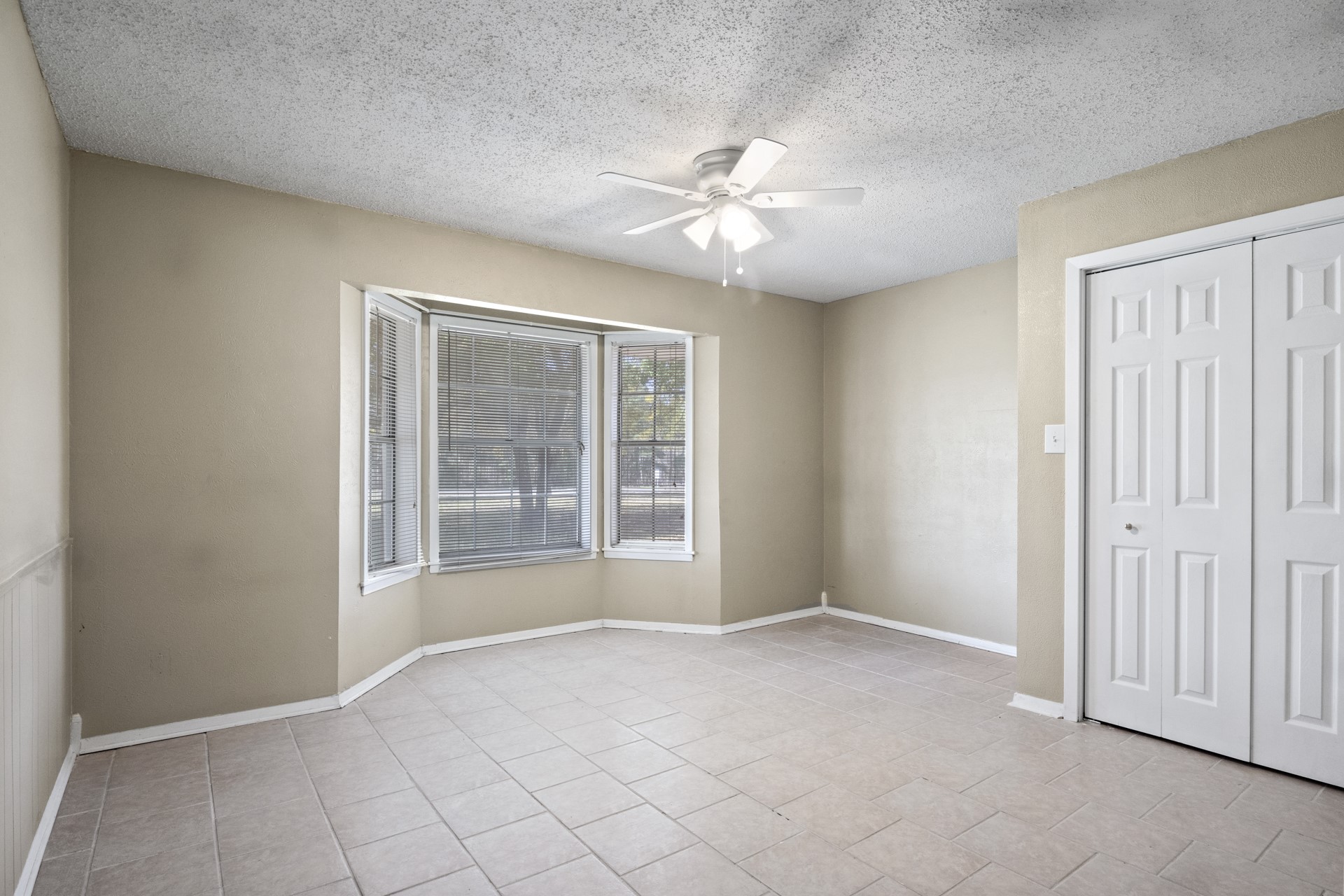 5161 N Highway 271