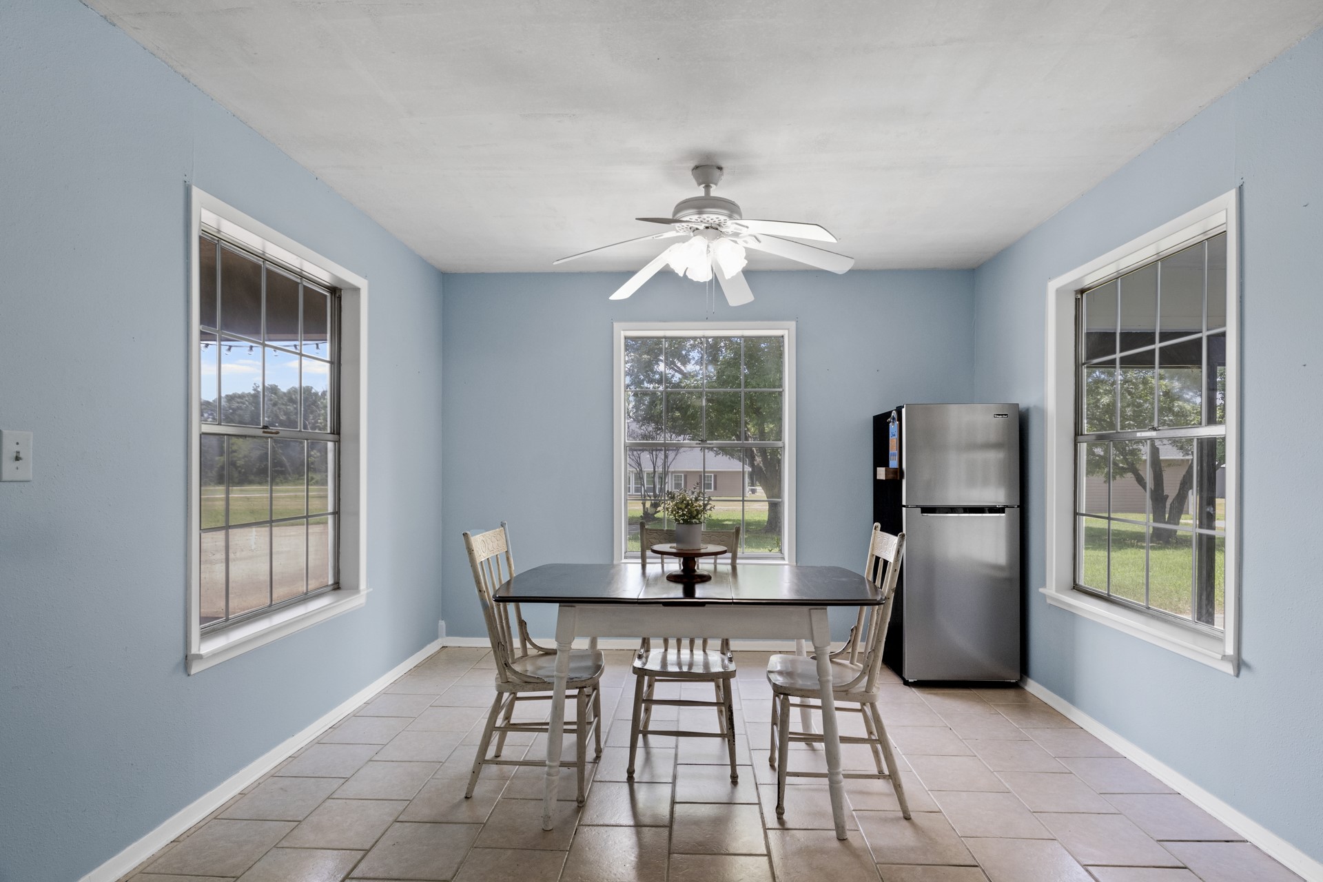 5161 N Highway 271