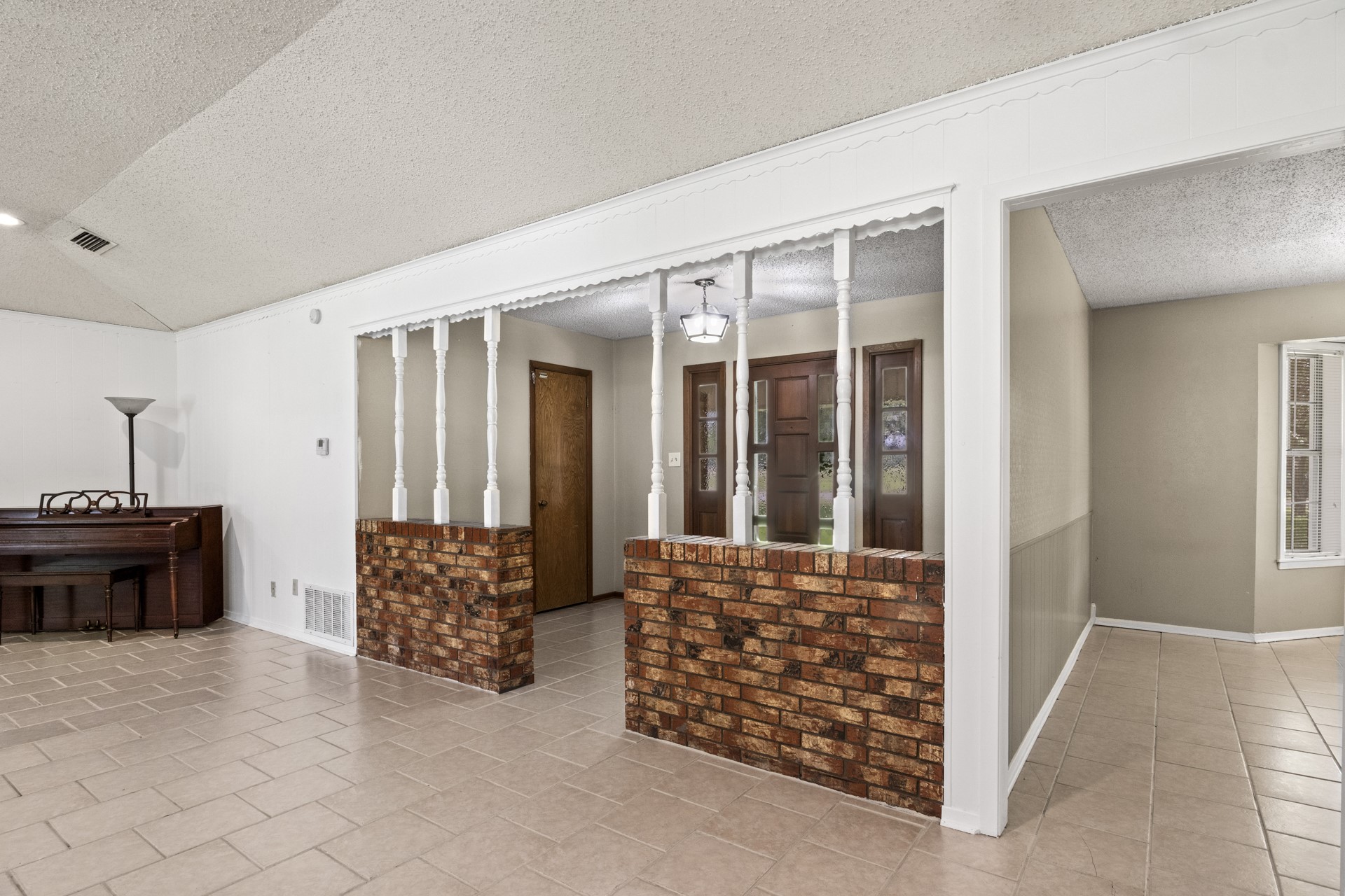 5161 N Highway 271