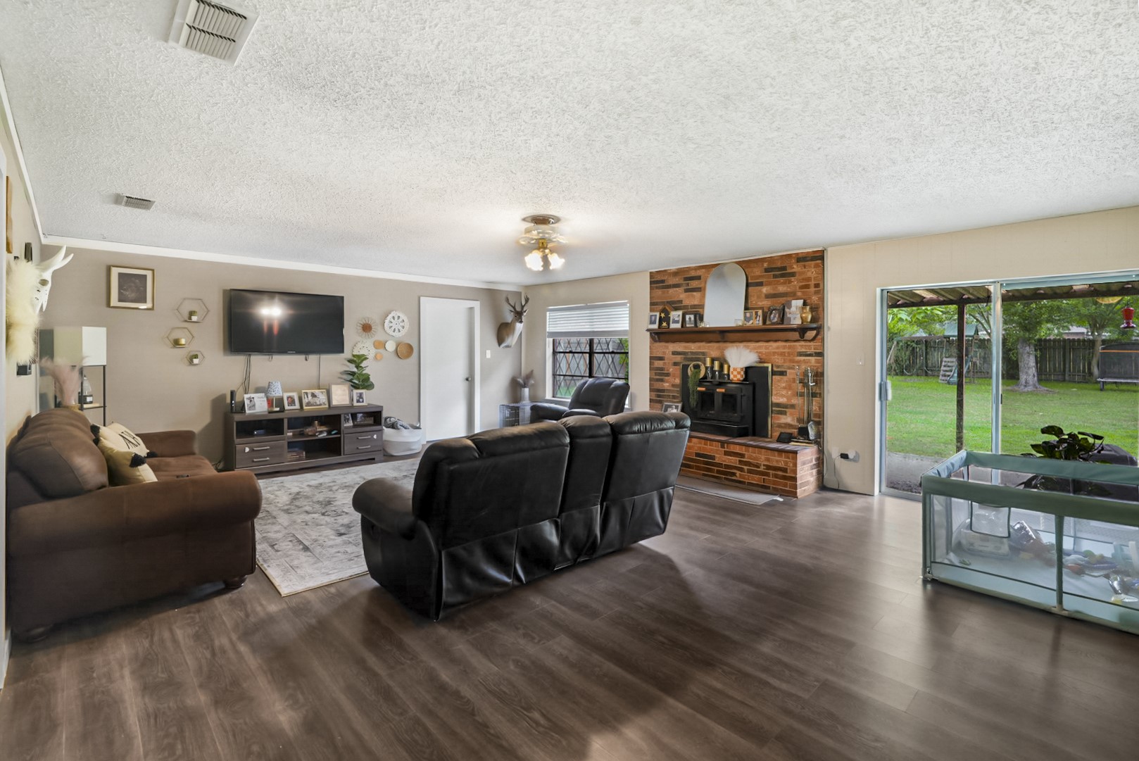 1045 County Road 3210