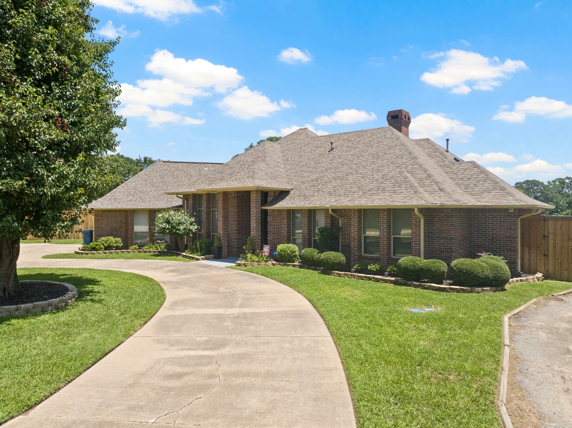 1802 Hogan Lane