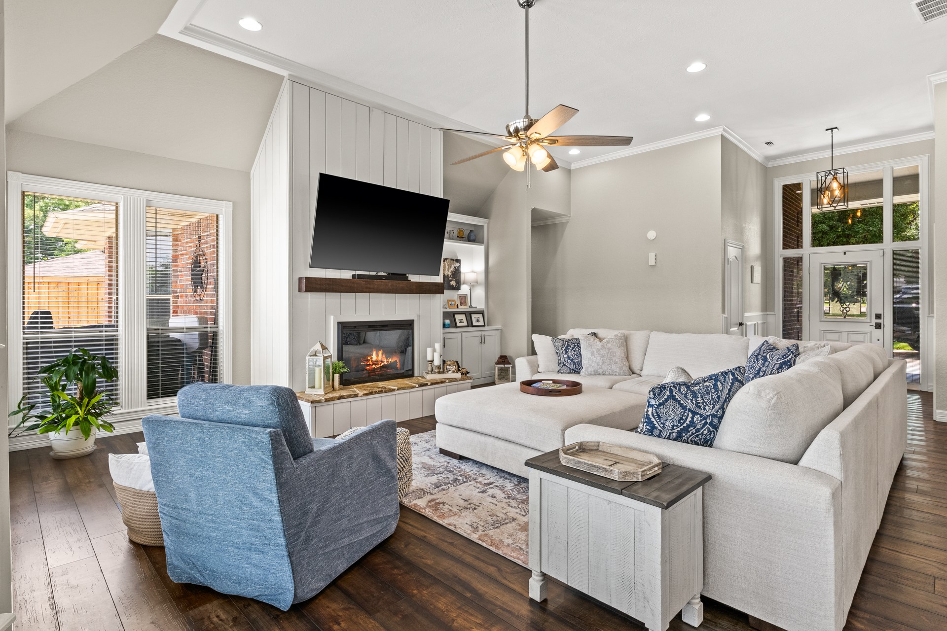 1802 Hogan Lane
