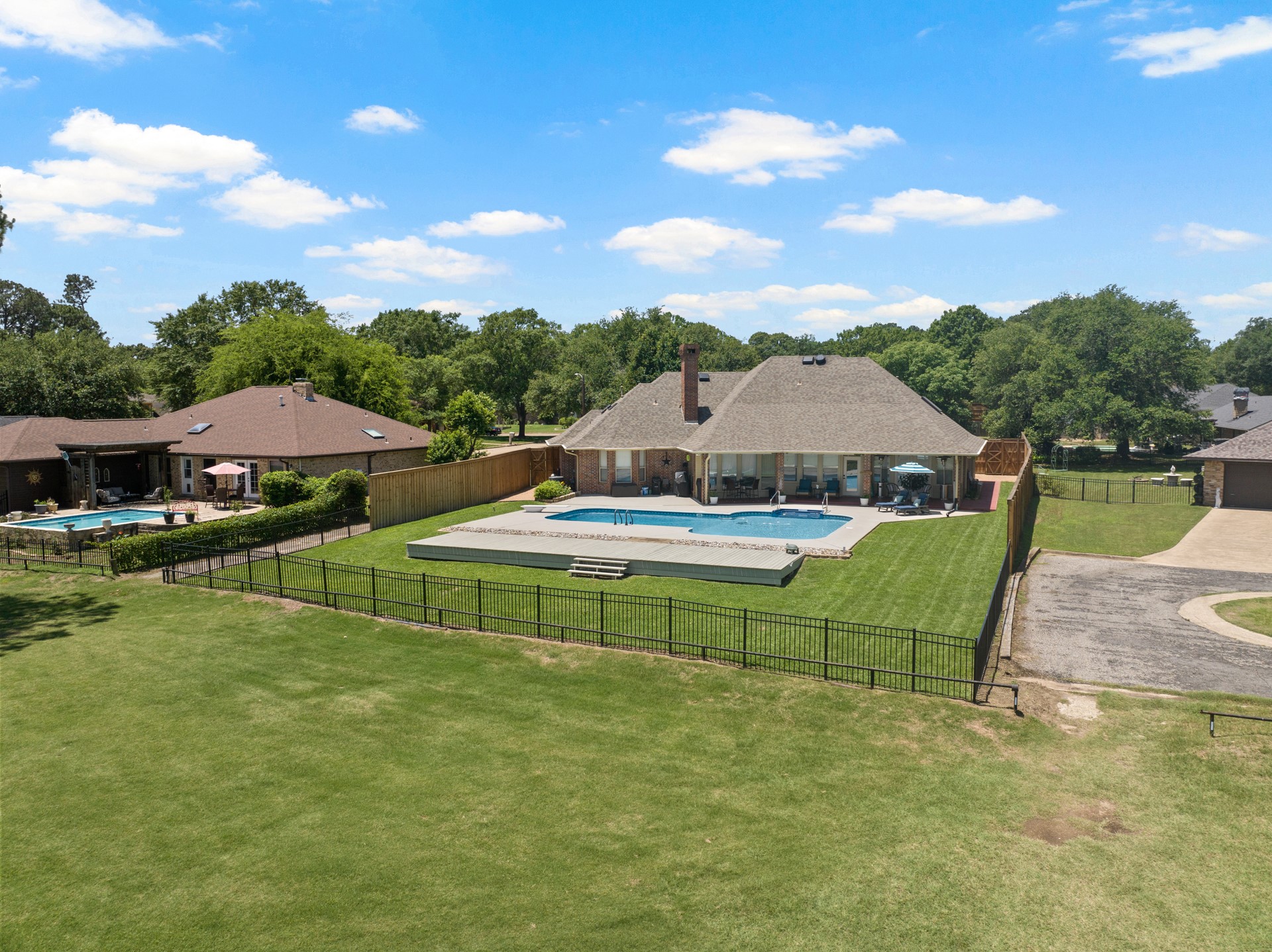 1802 Hogan Lane