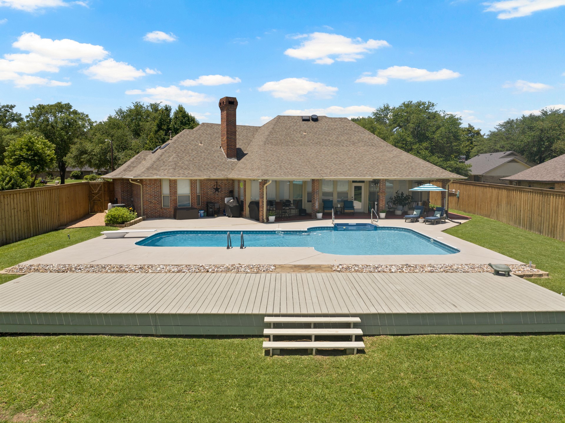 1802 Hogan Lane