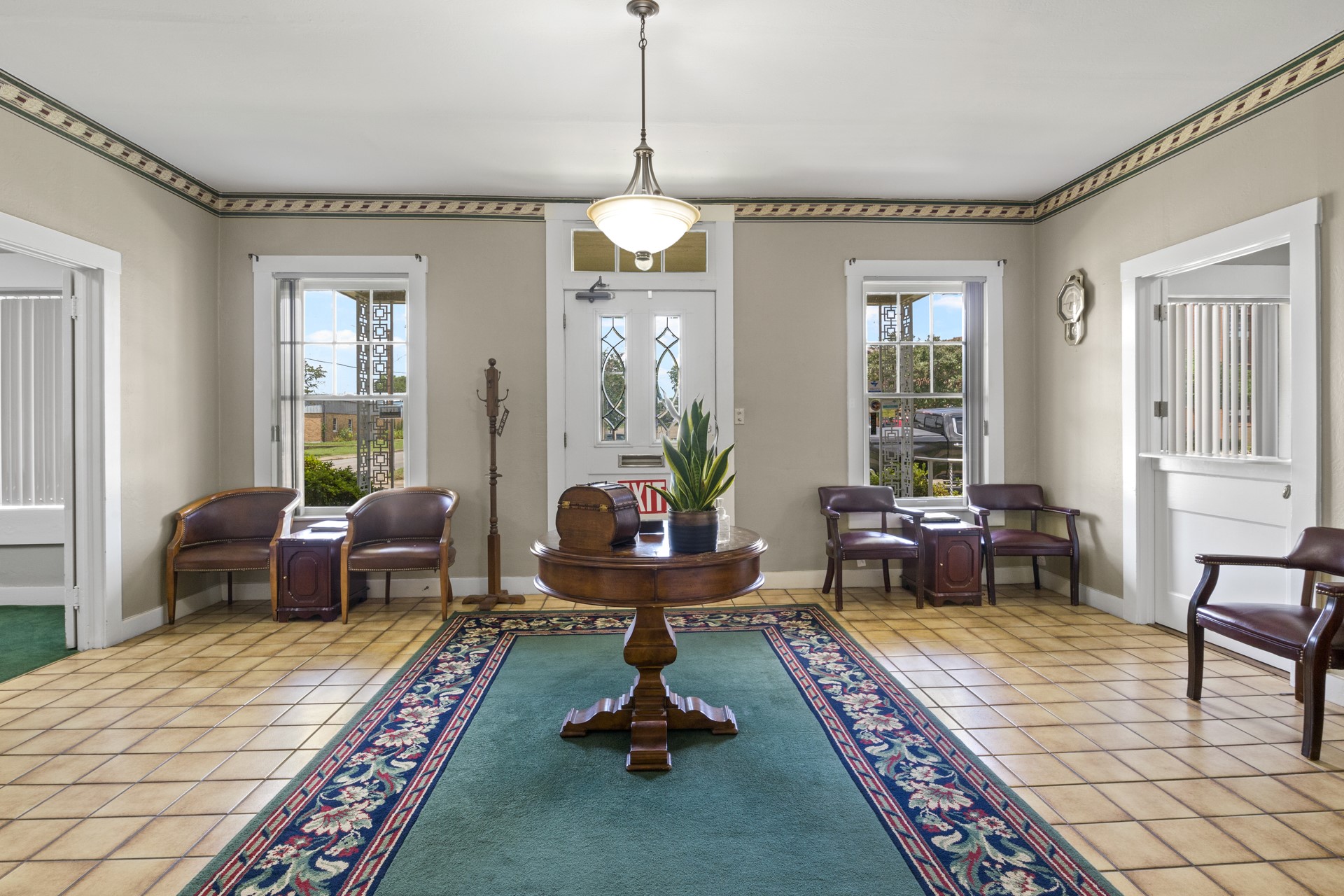 207 W 3rd Street