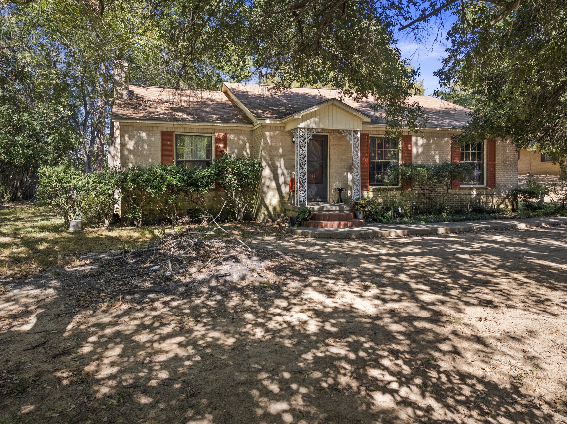 411 E Main Street