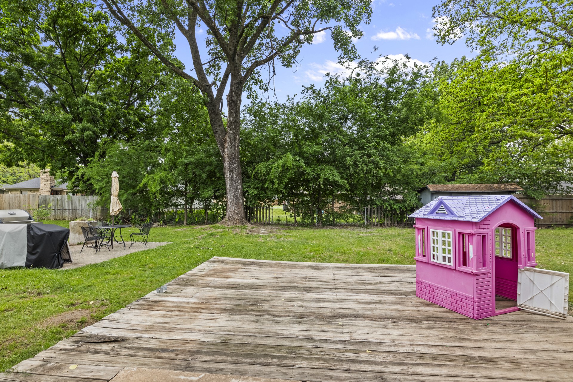 202 Mockingbird Cir