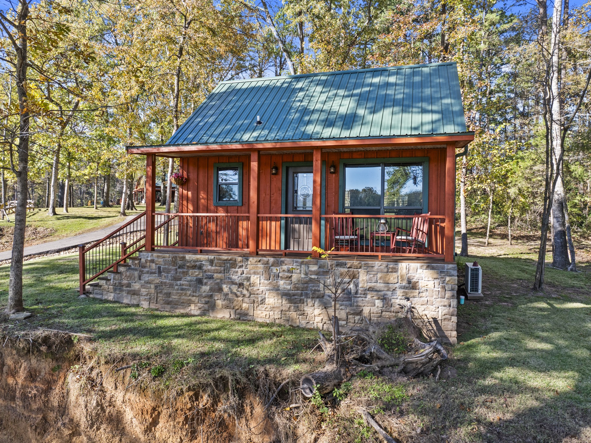 1057 Silver Lake Circle