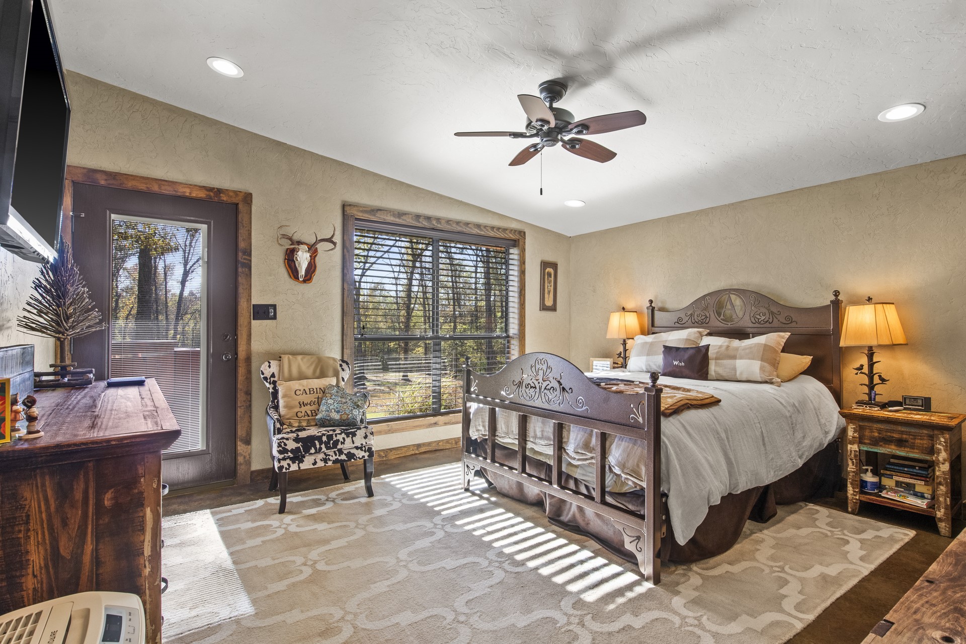 1057 Silver Lake Circle