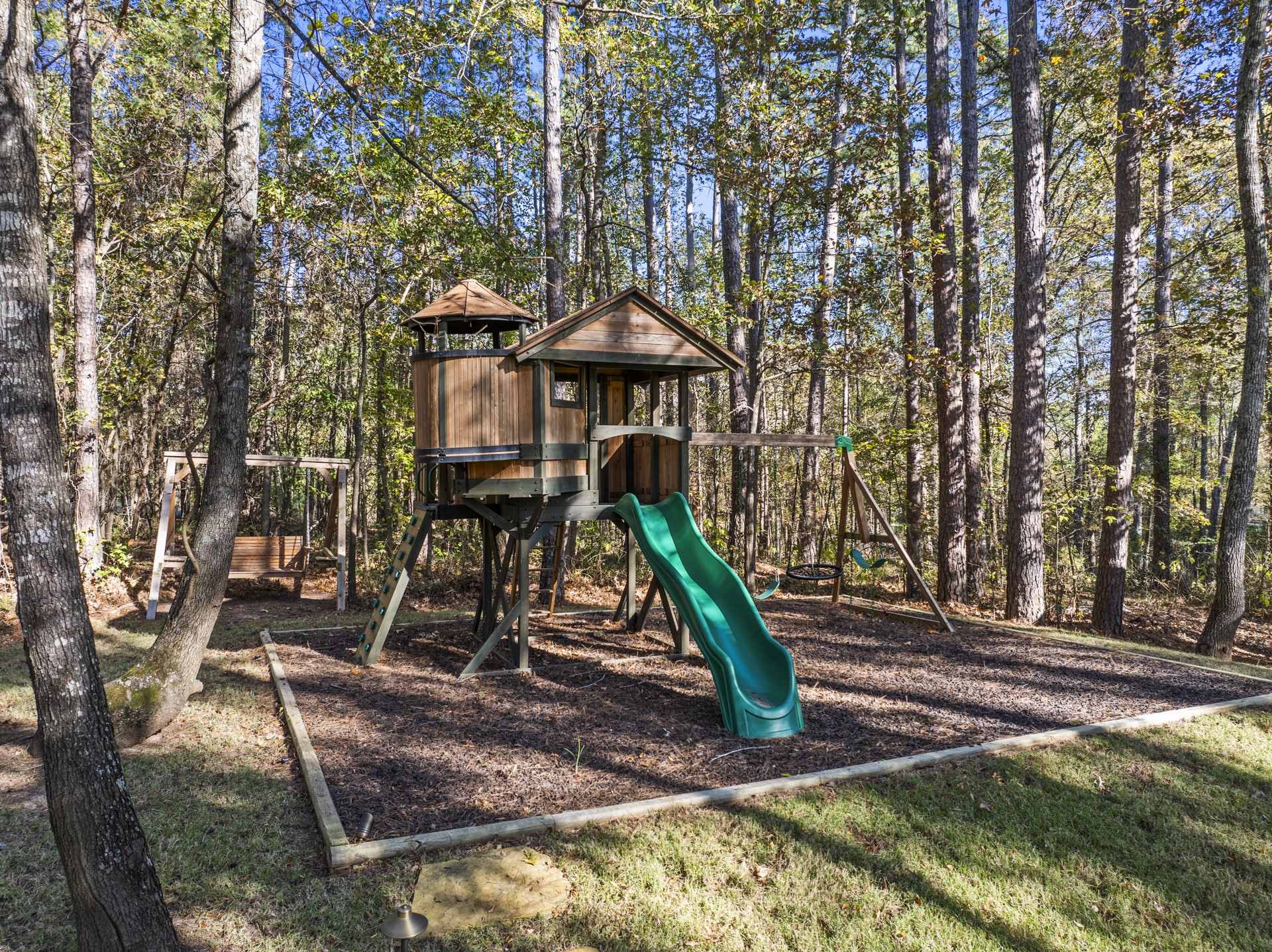 1057 Silver Lake Circle
