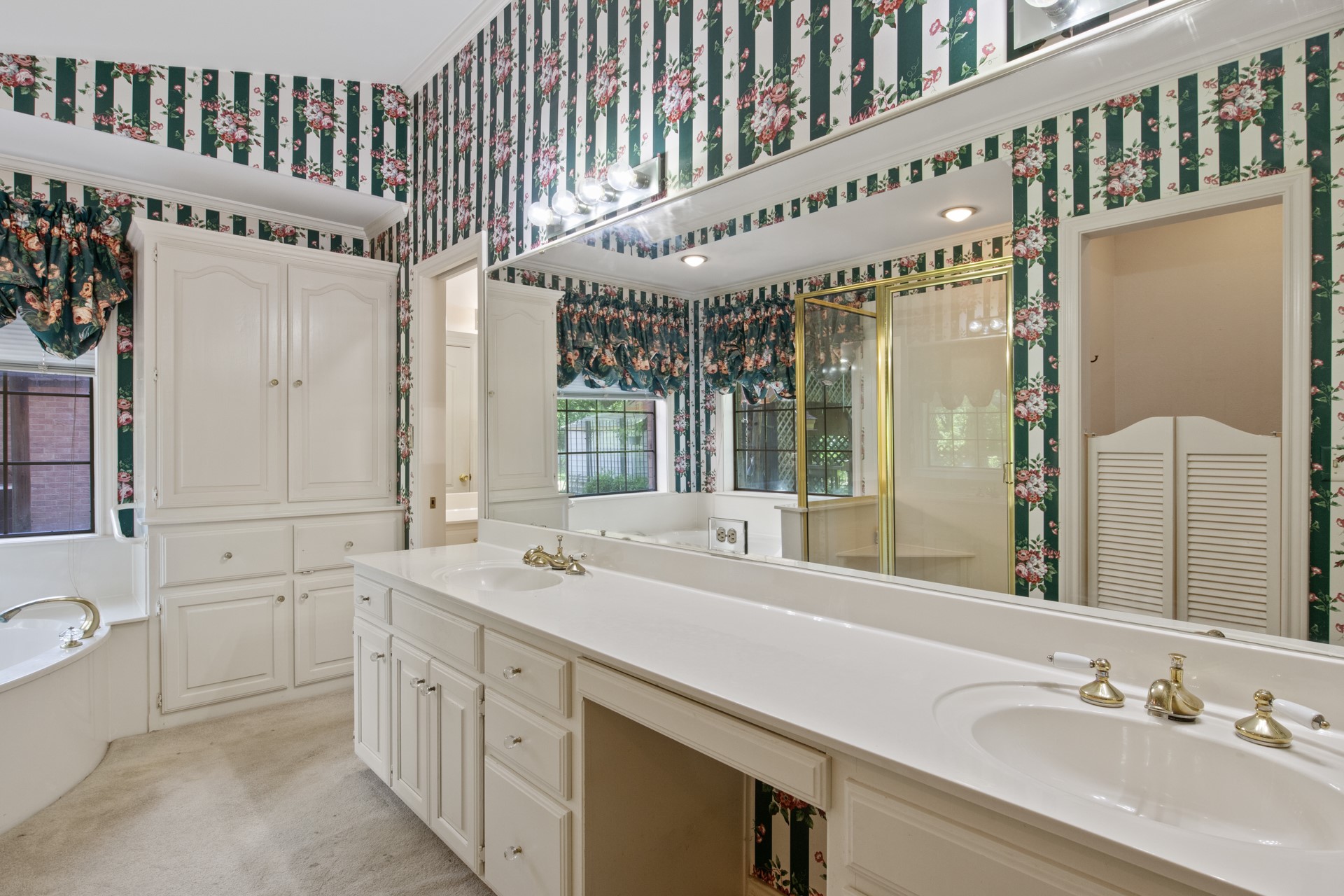 4354 County Road 1360