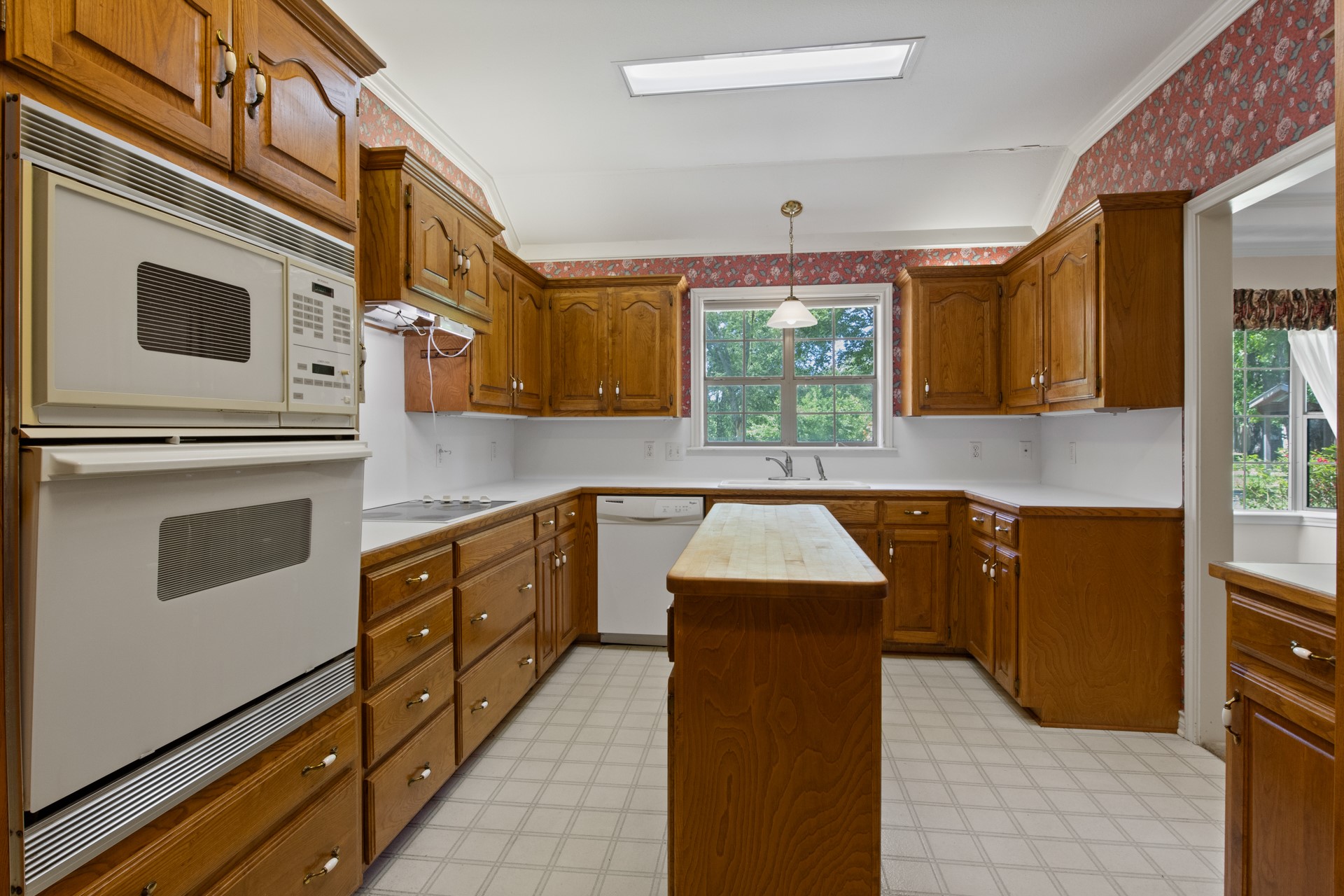 4354 County Road 1360