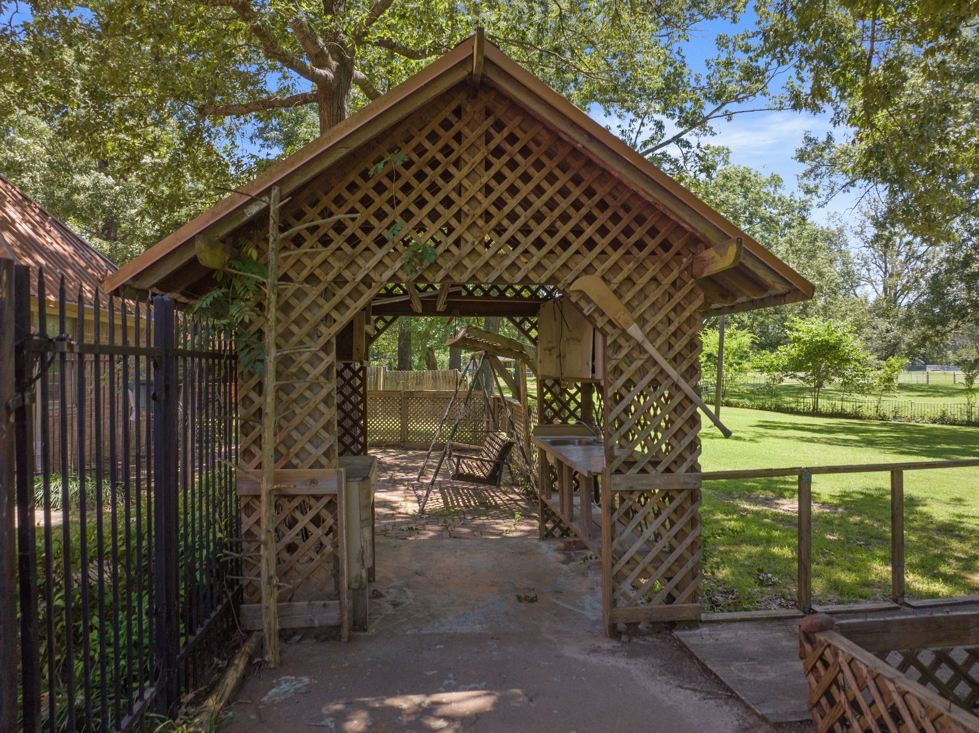 4354 County Road 1360