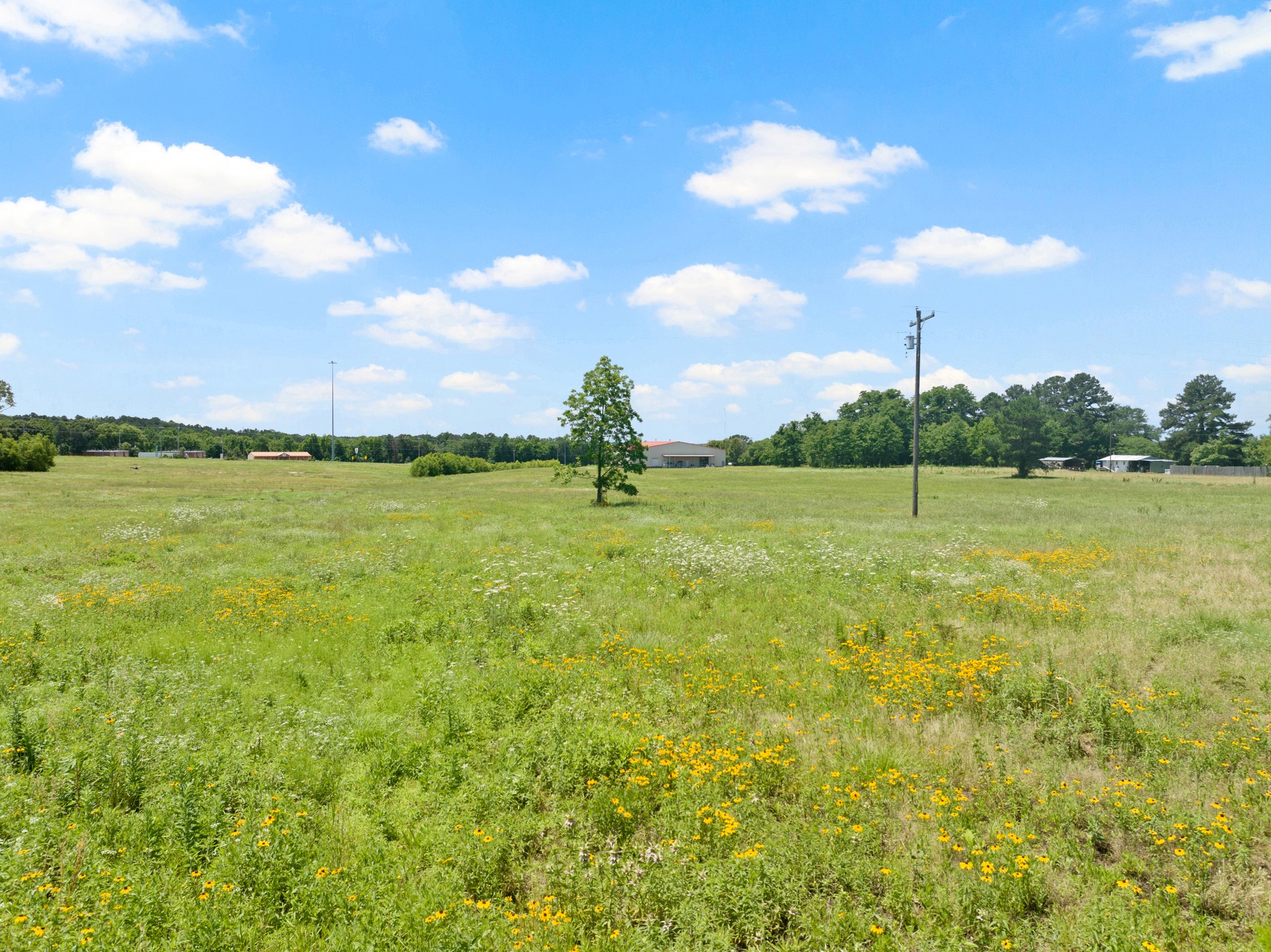 10 AC W Interstate 30 Service Road
