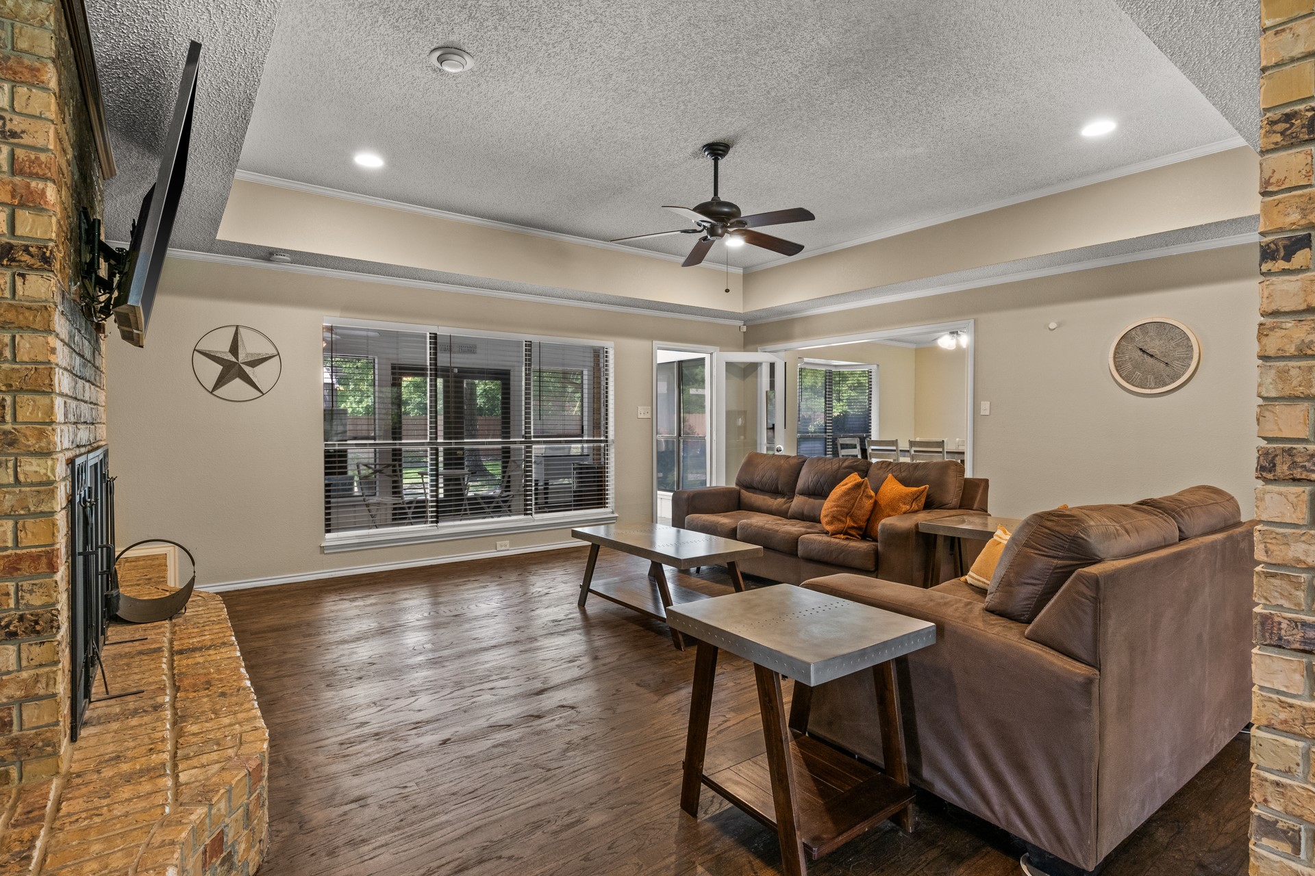 1801 Fairway