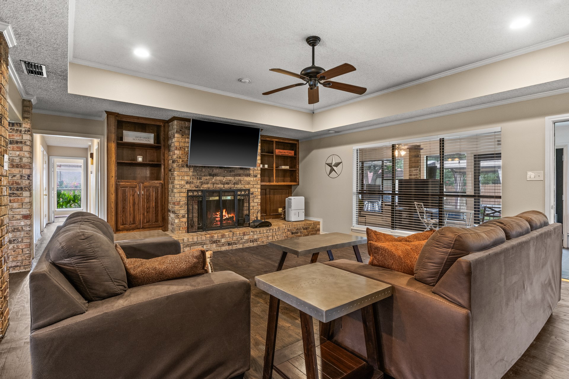 1801 Fairway