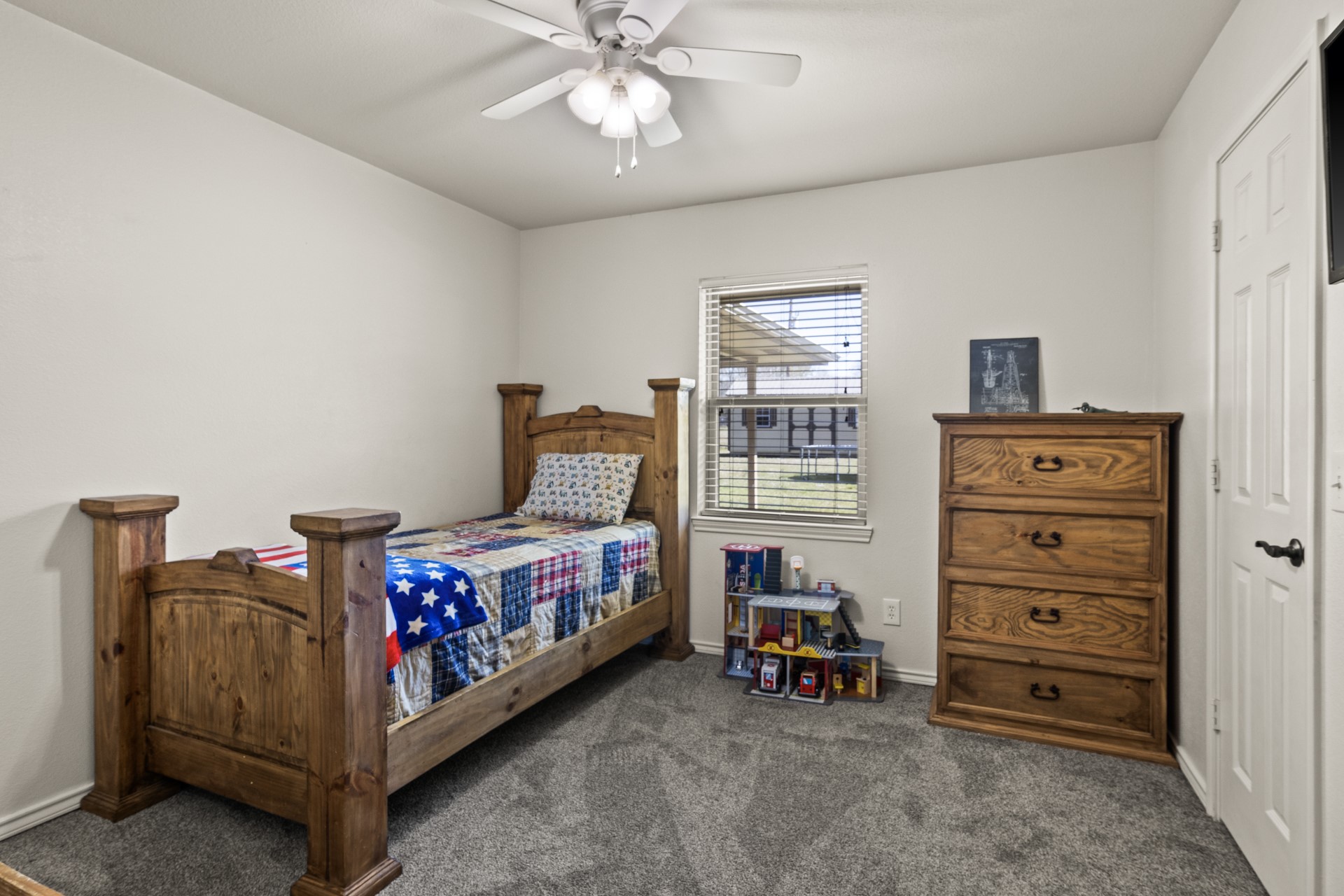 115 Brooks Dr