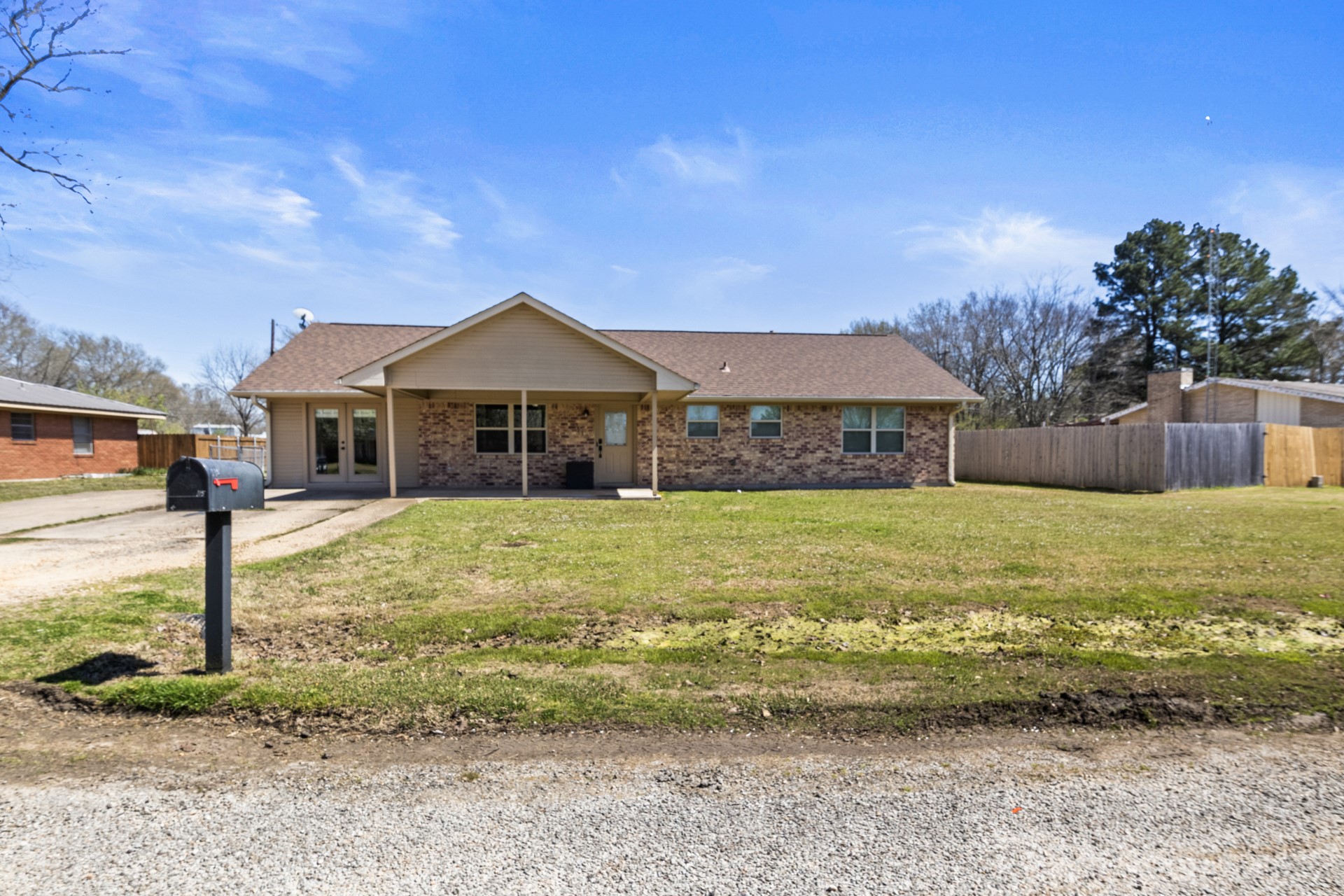 115 Brooks Dr