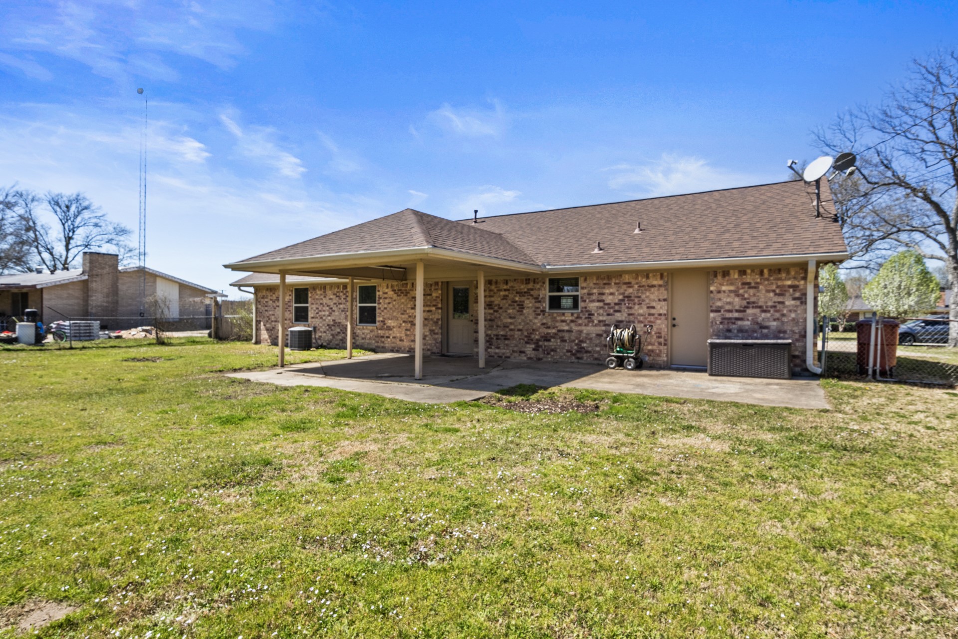 115 Brooks Dr