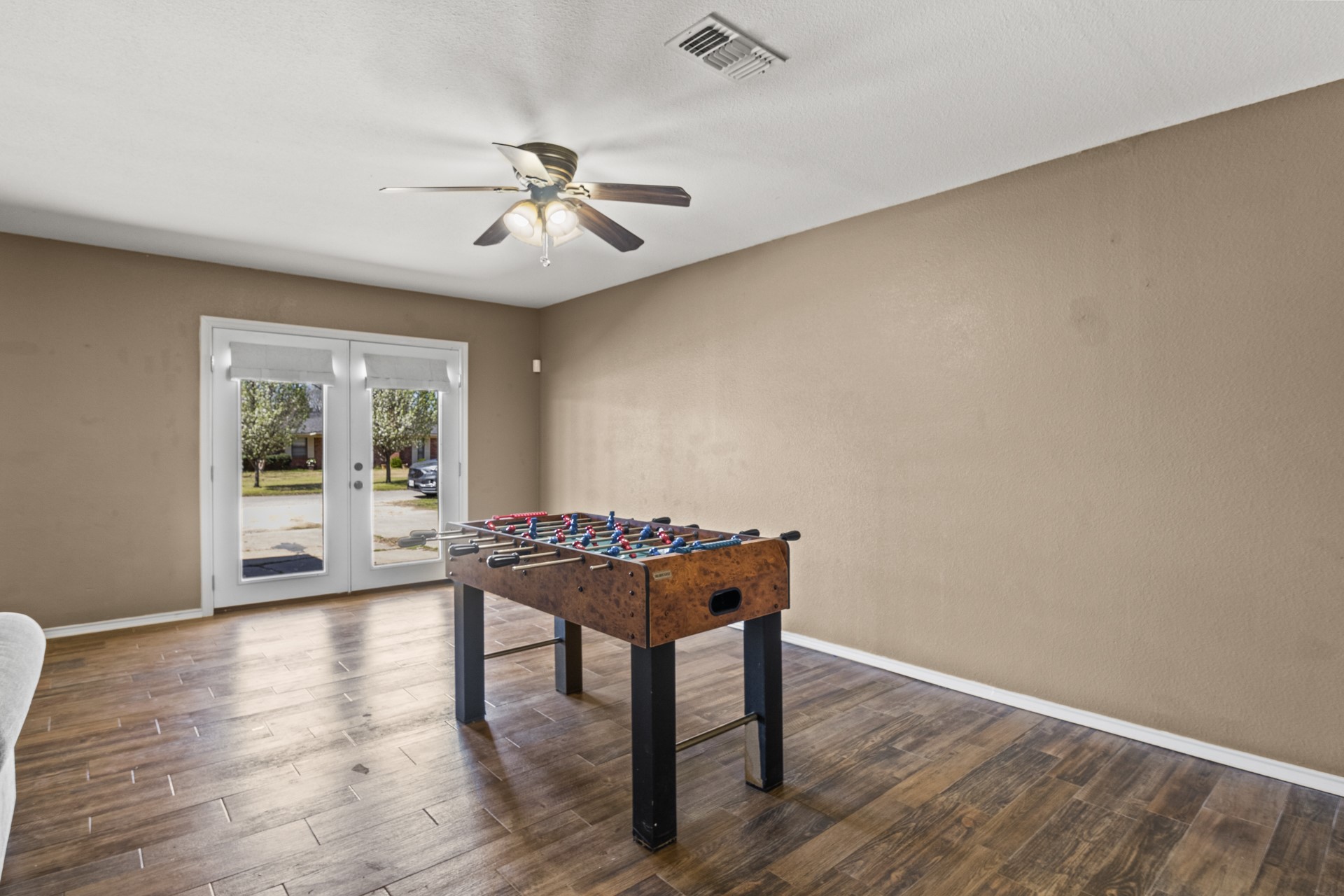 115 Brooks Dr
