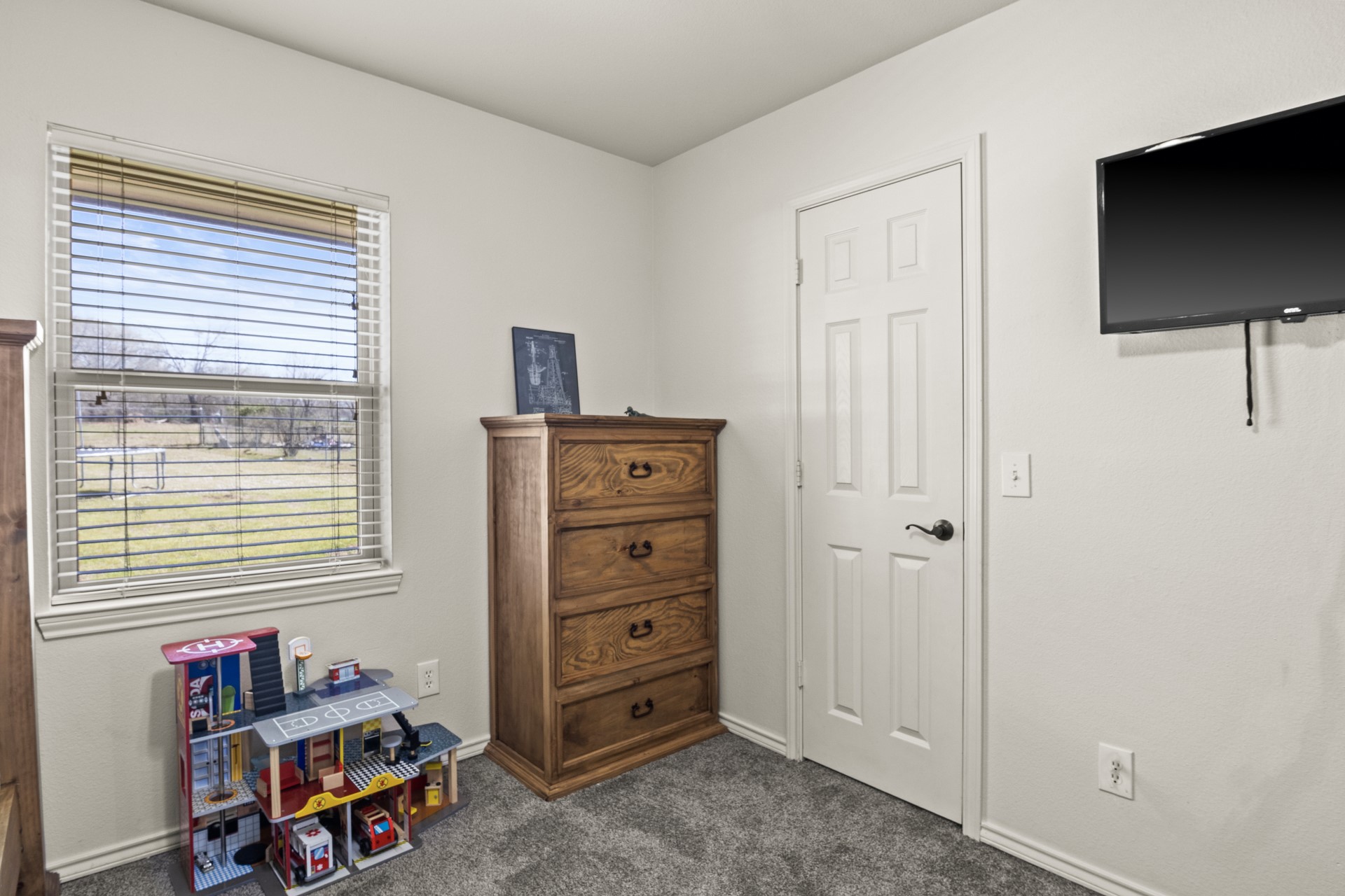 115 Brooks Dr