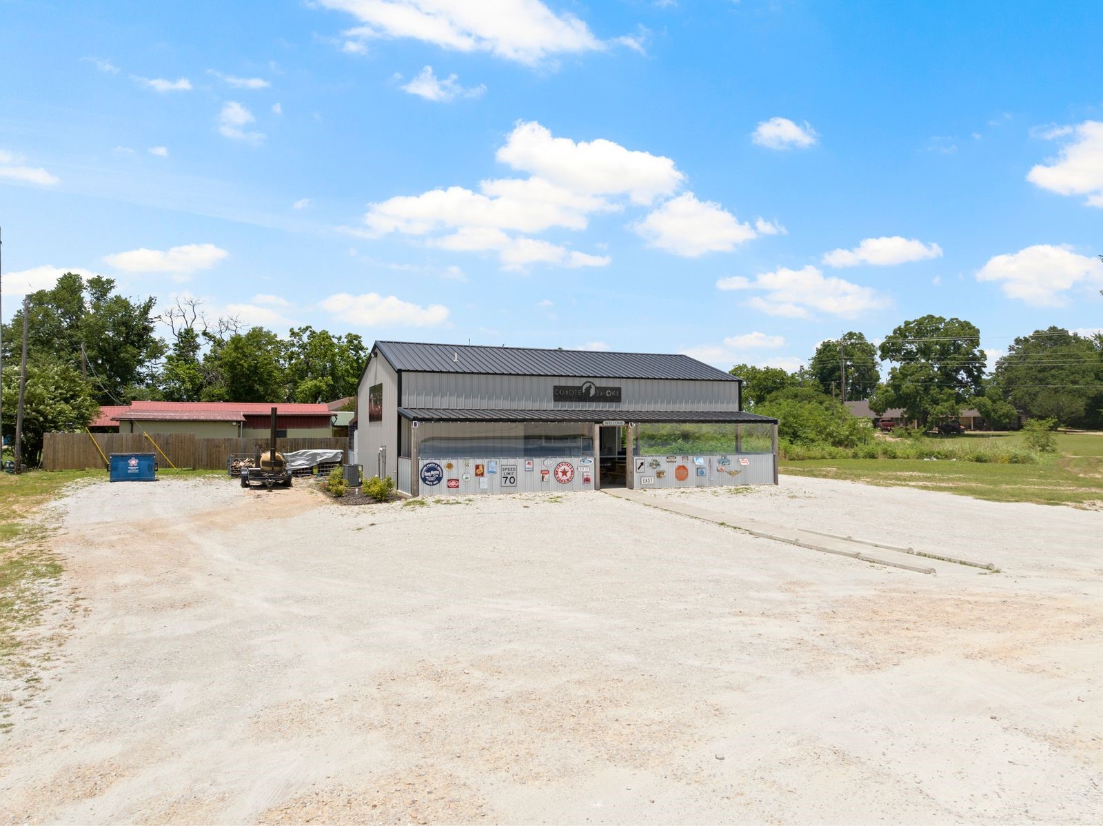 908 W Broadway
