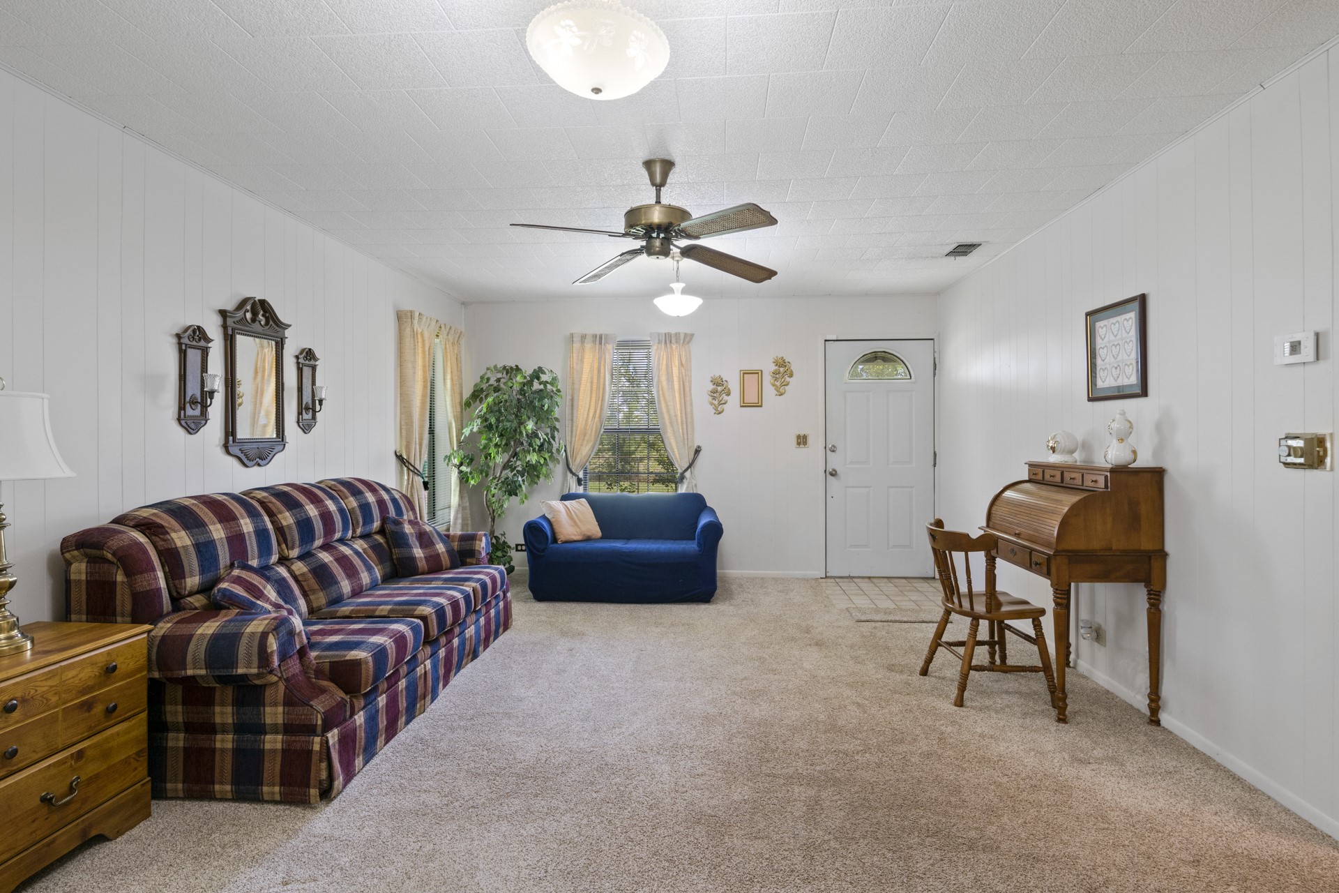708 Leak St