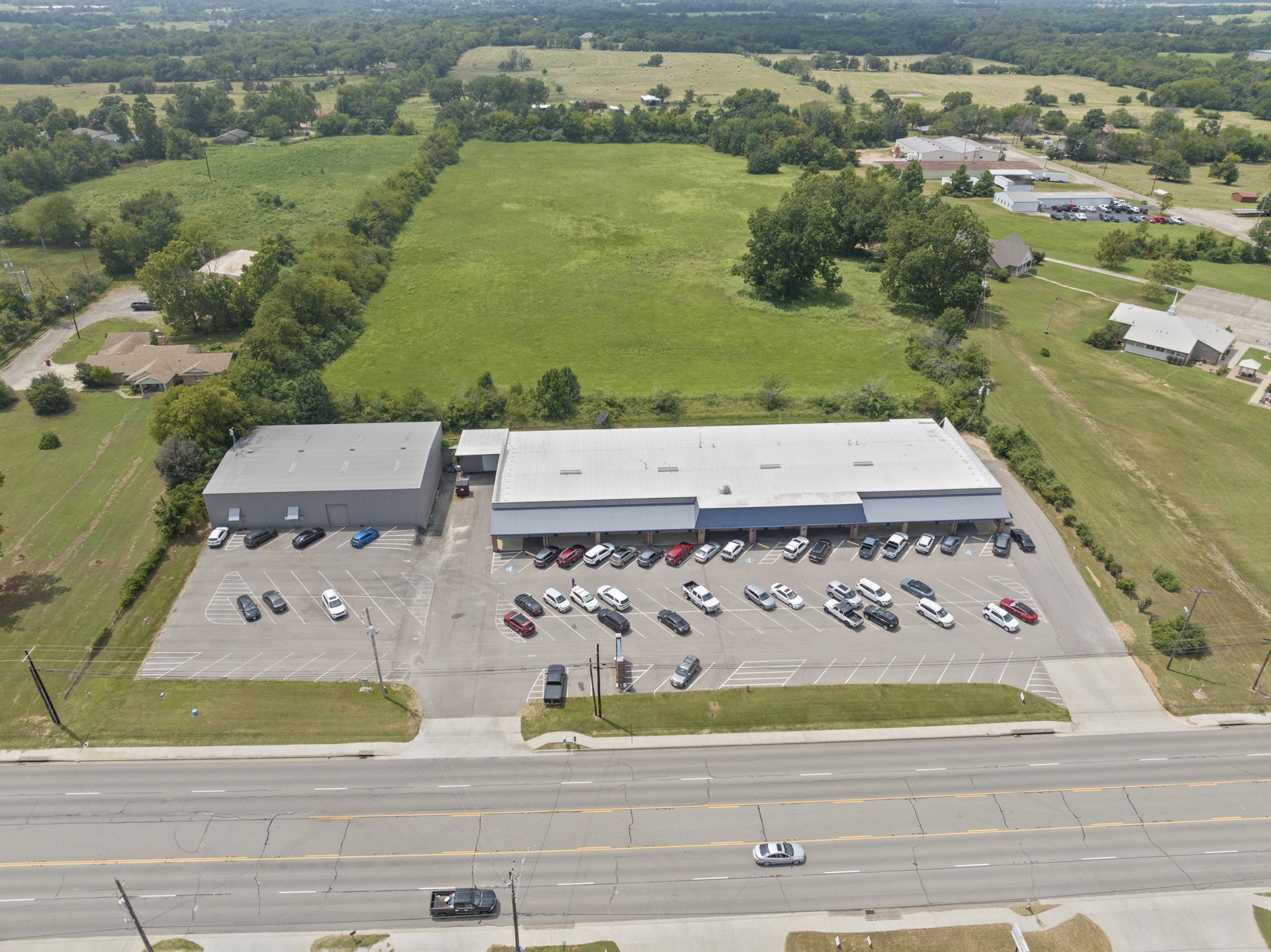 412 S Highway 37