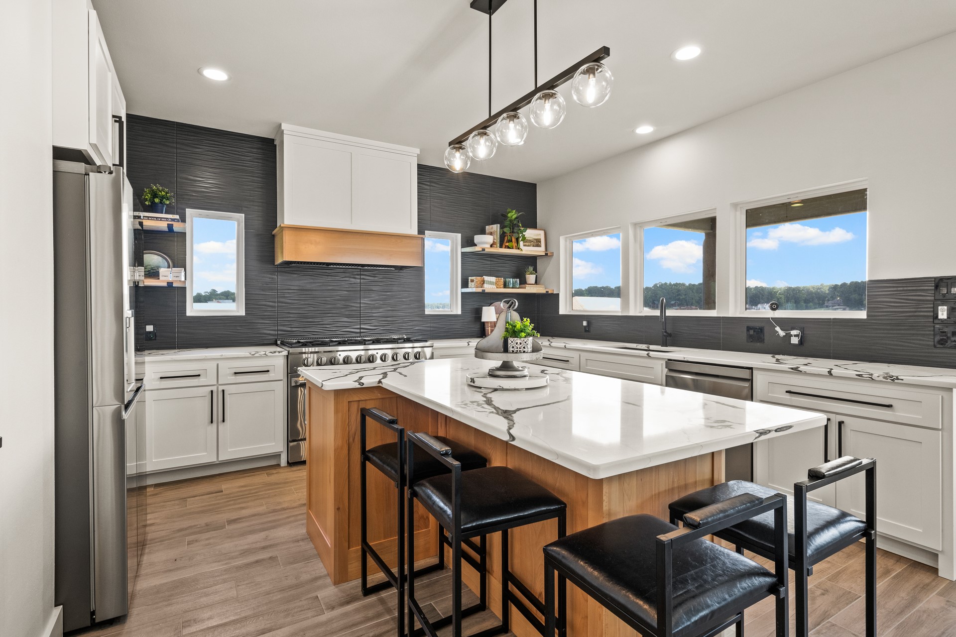 331 W Eagle Point
