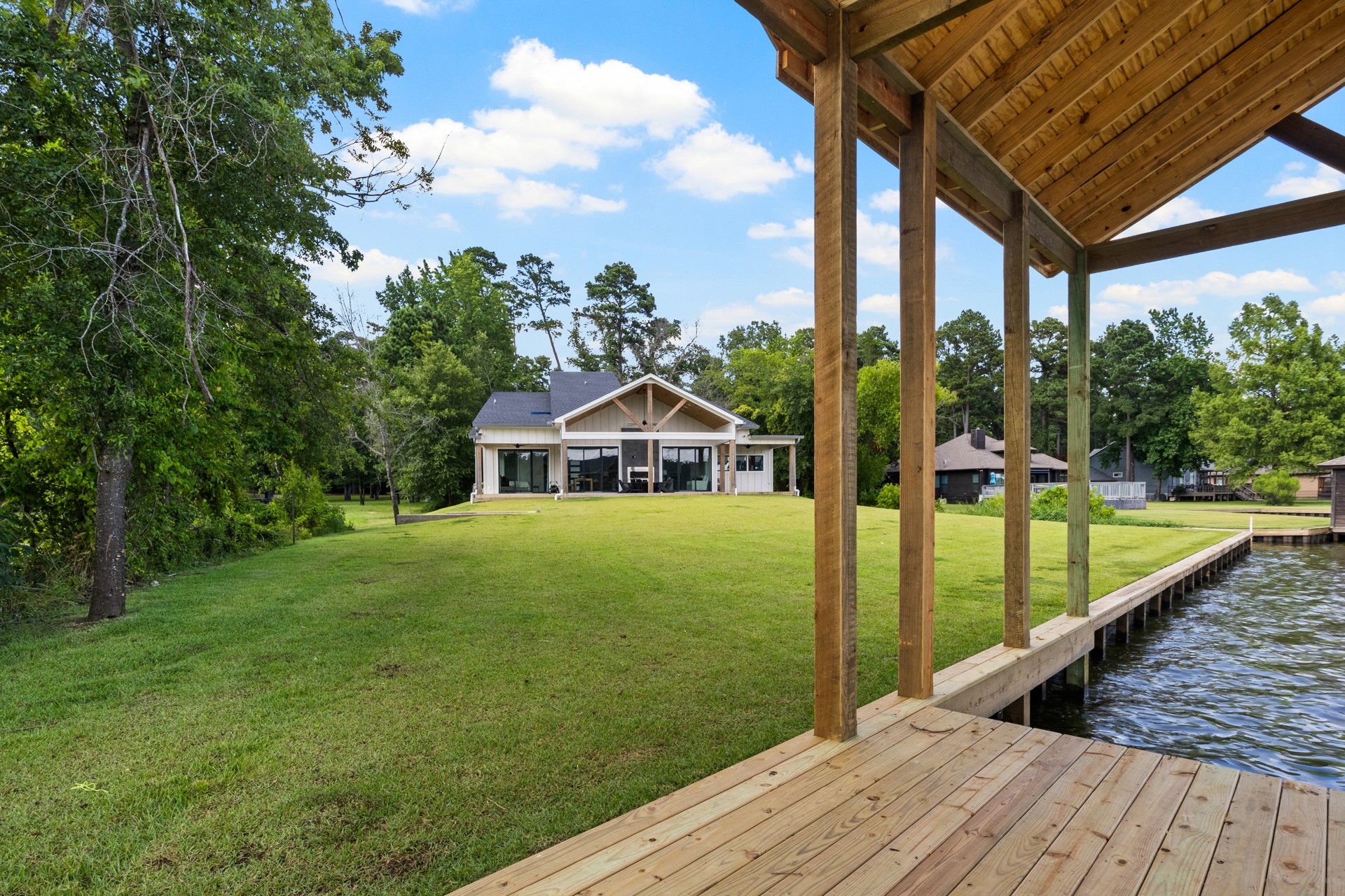 331 W Eagle Point