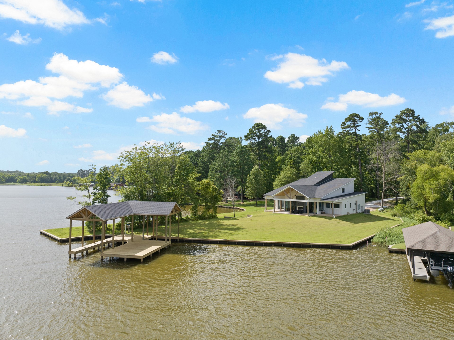 331 W Eagle Point